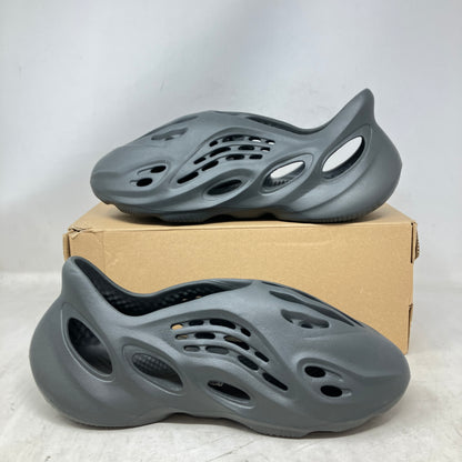 adidas Yeezy Foam RNR Carbon