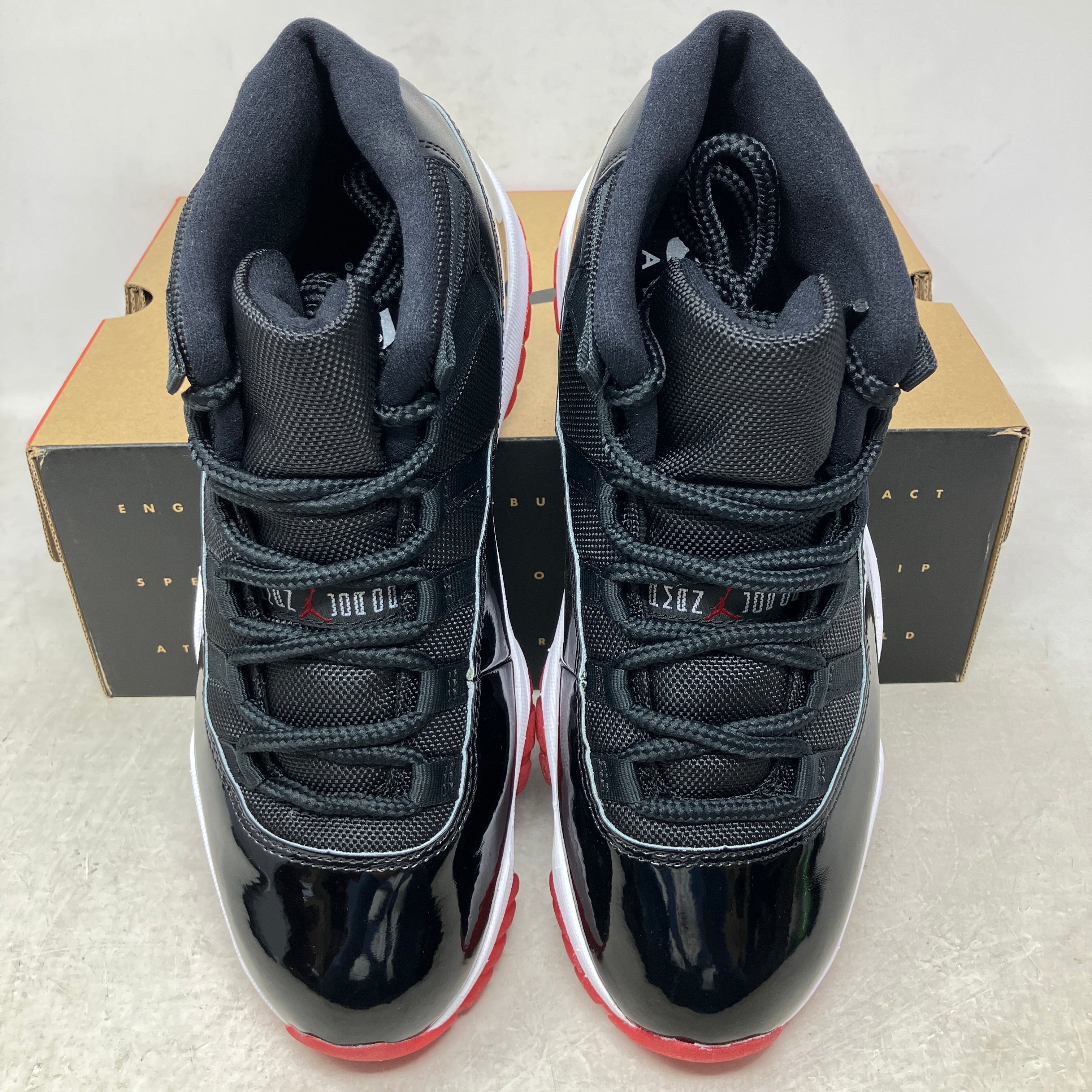 Jordan 11 Retro Playoffs Bred (2019)