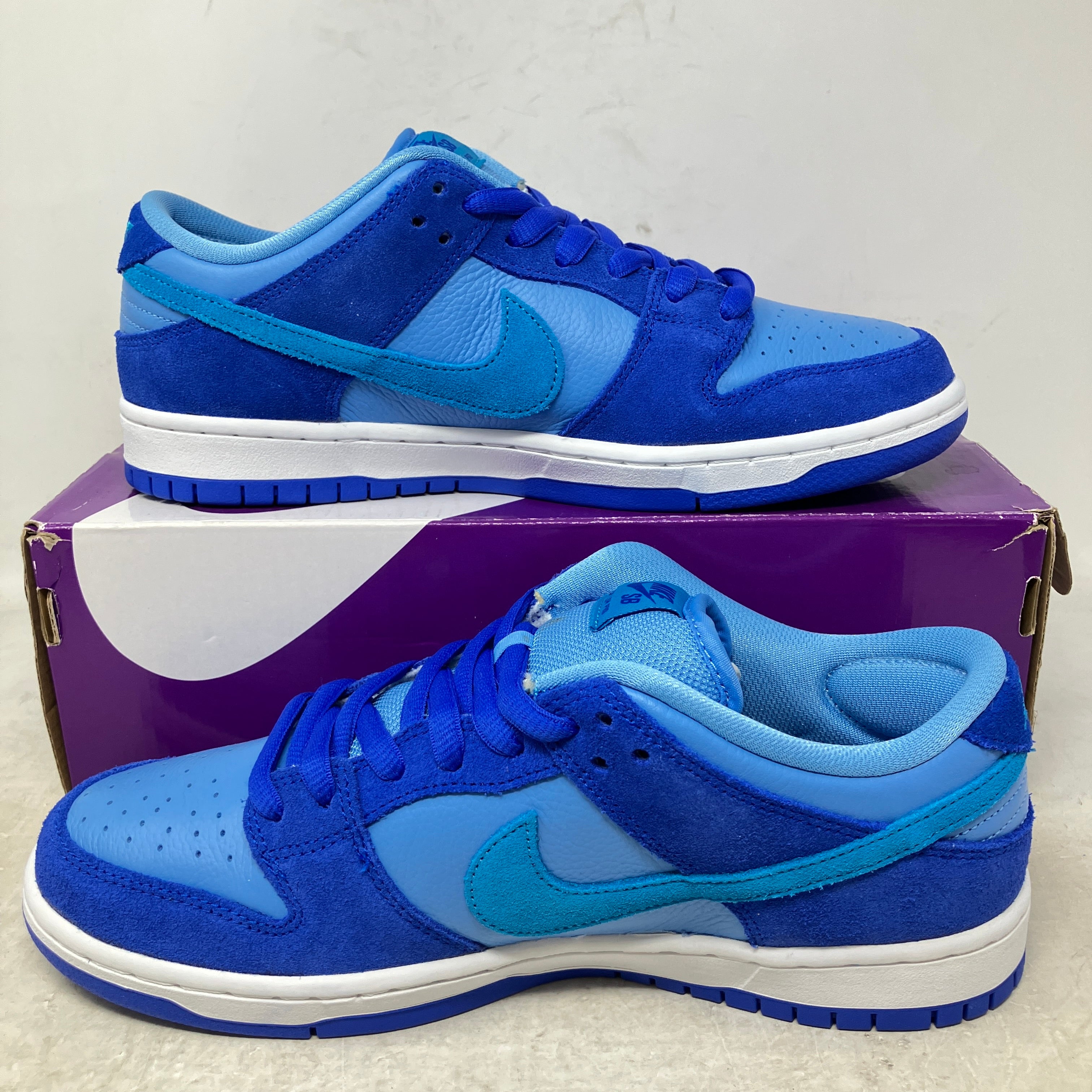 Nike SB Dunk Low Blue Raspberry
