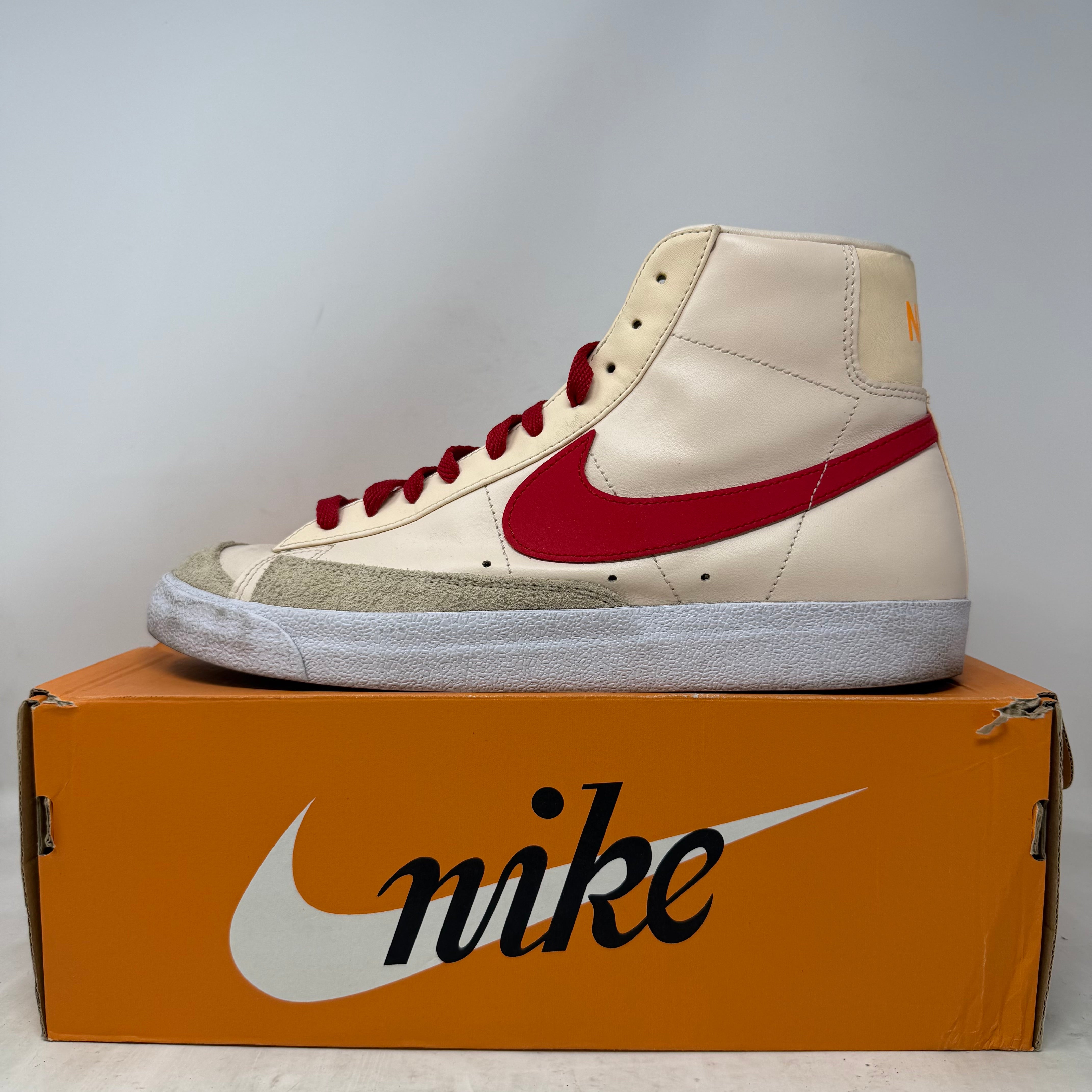 Nike Blazer Mid '77 Vintage Guava Ice Red
