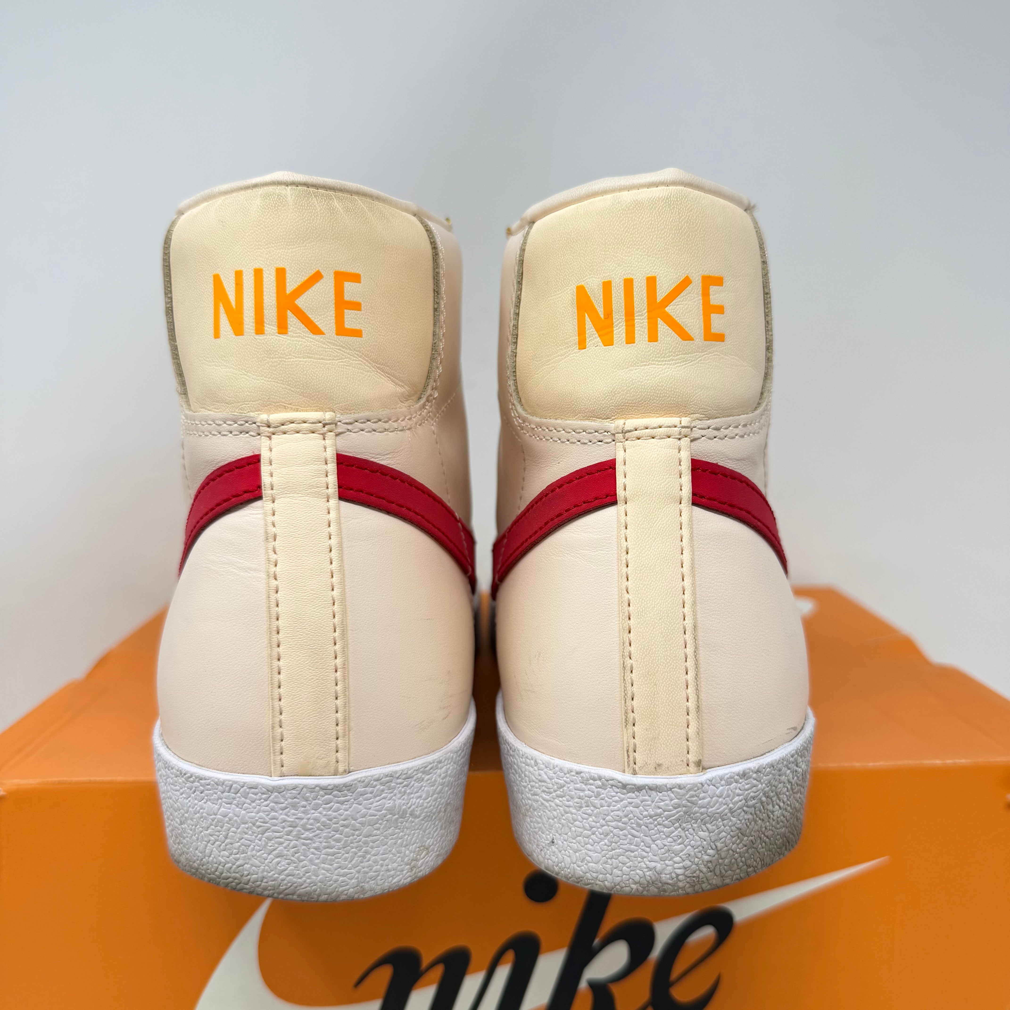 Nike Blazer Mid '77 Vintage Guava Ice Red
