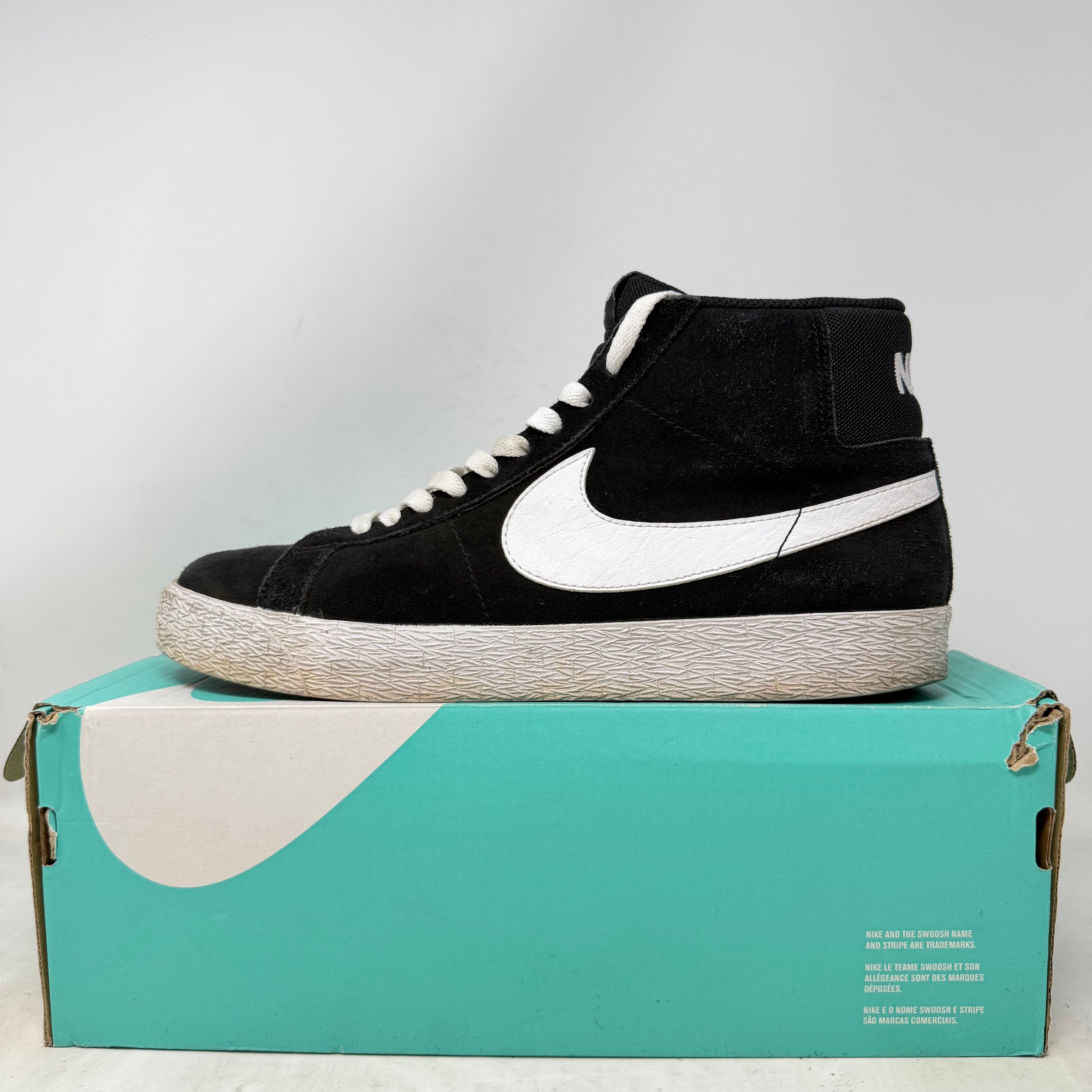 Nike SB Zoom Blazer Mid Black White