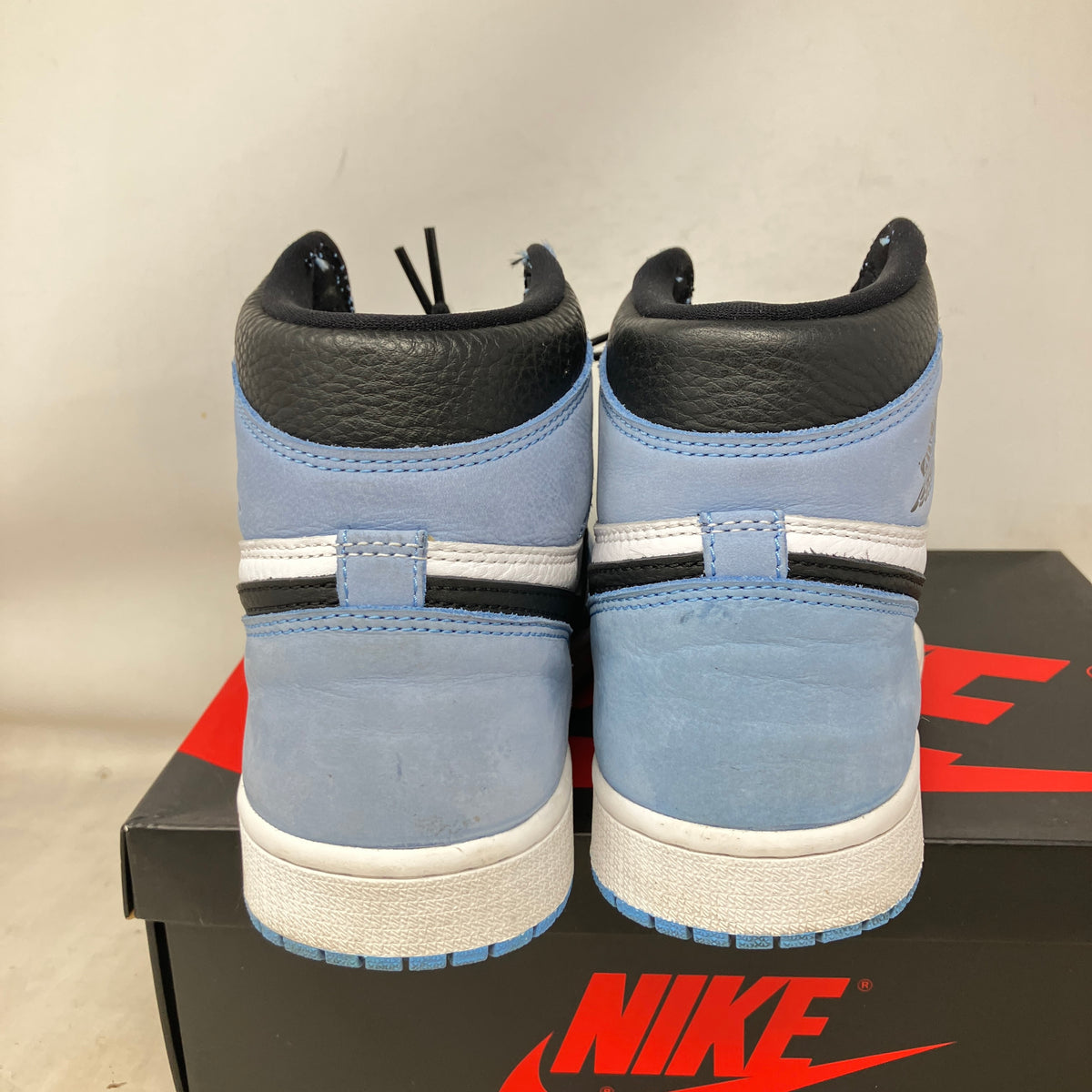 Jordan 1 Retro High OG University Blue