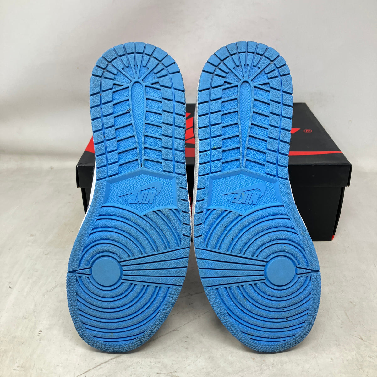 Jordan 1 Retro High OG University Blue