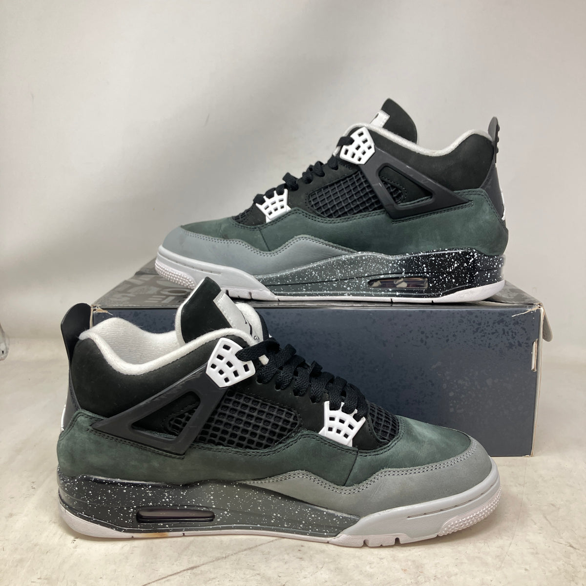 Jordan 4 Retro Fear (2024)