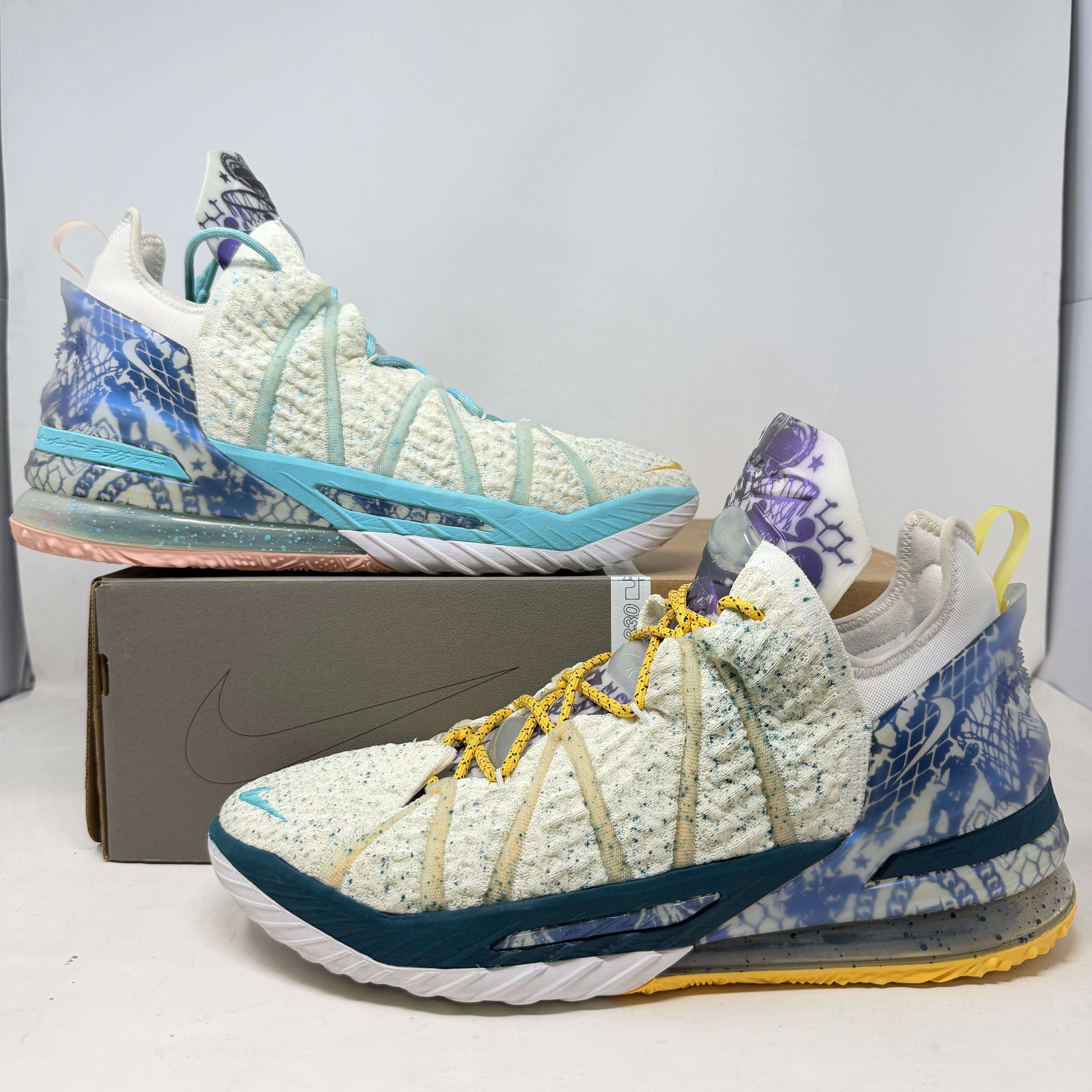Nike LeBron 18 Reflections Flip