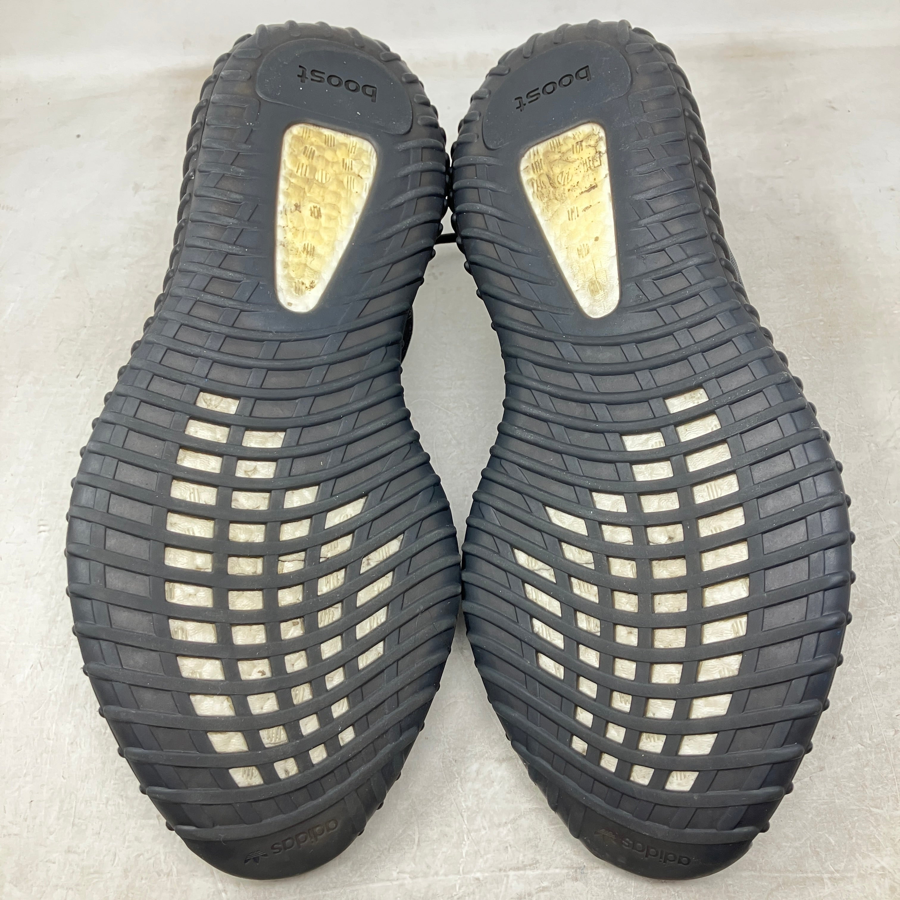 adidas Yeezy Boost 350 V2 Mono Cinder