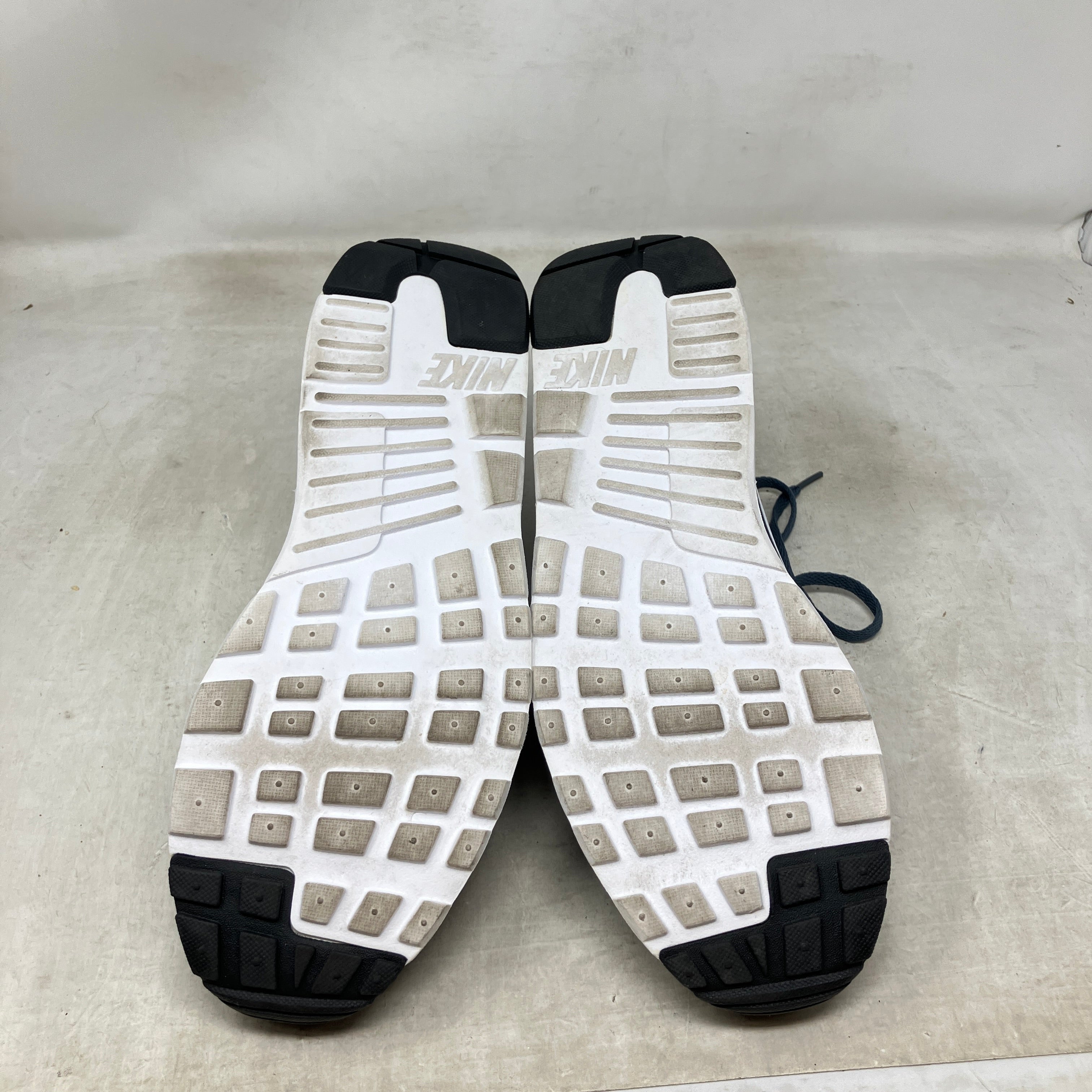 Nike Air Max Tavas Essential