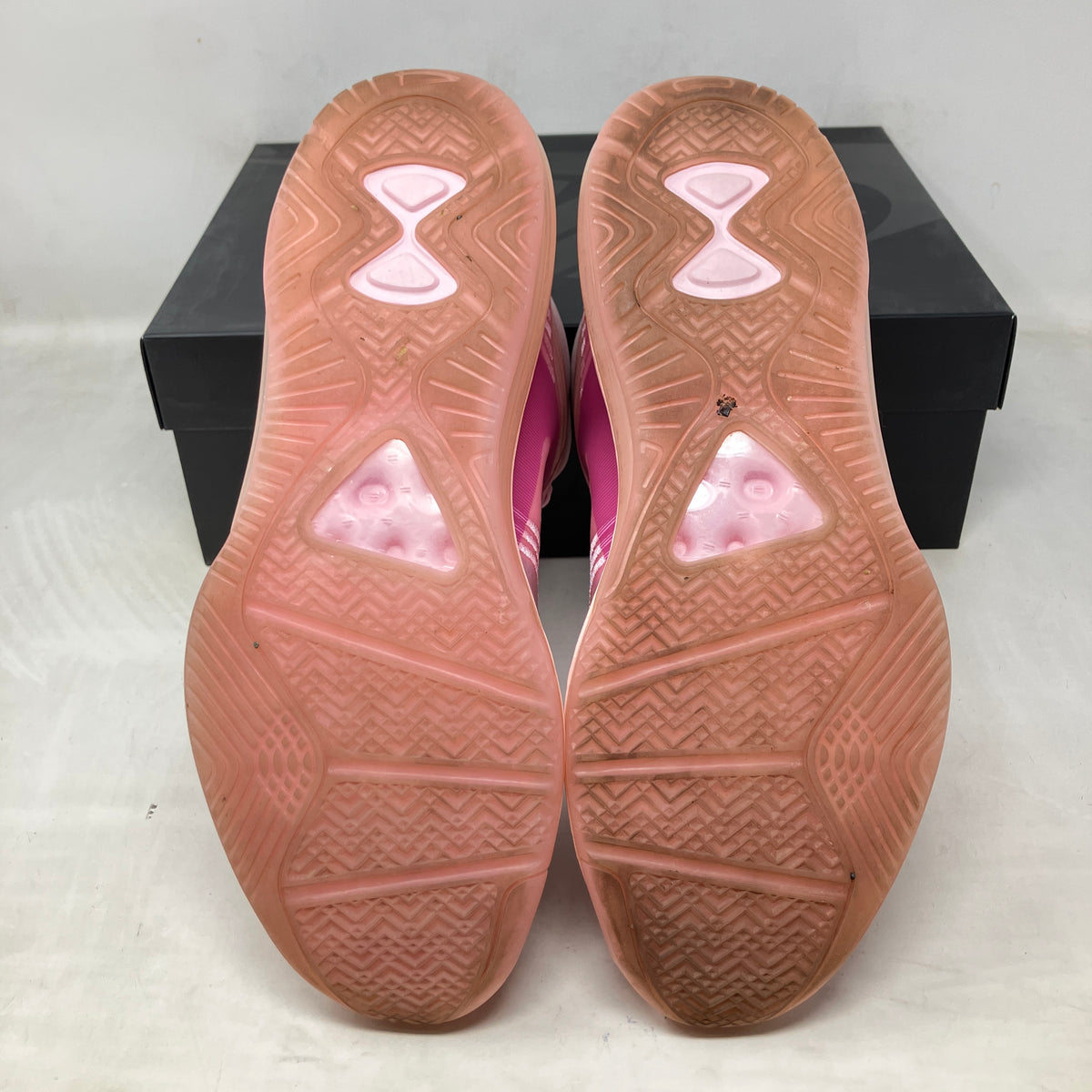 Nike LeBron Icon John Elliott Tulip Pink