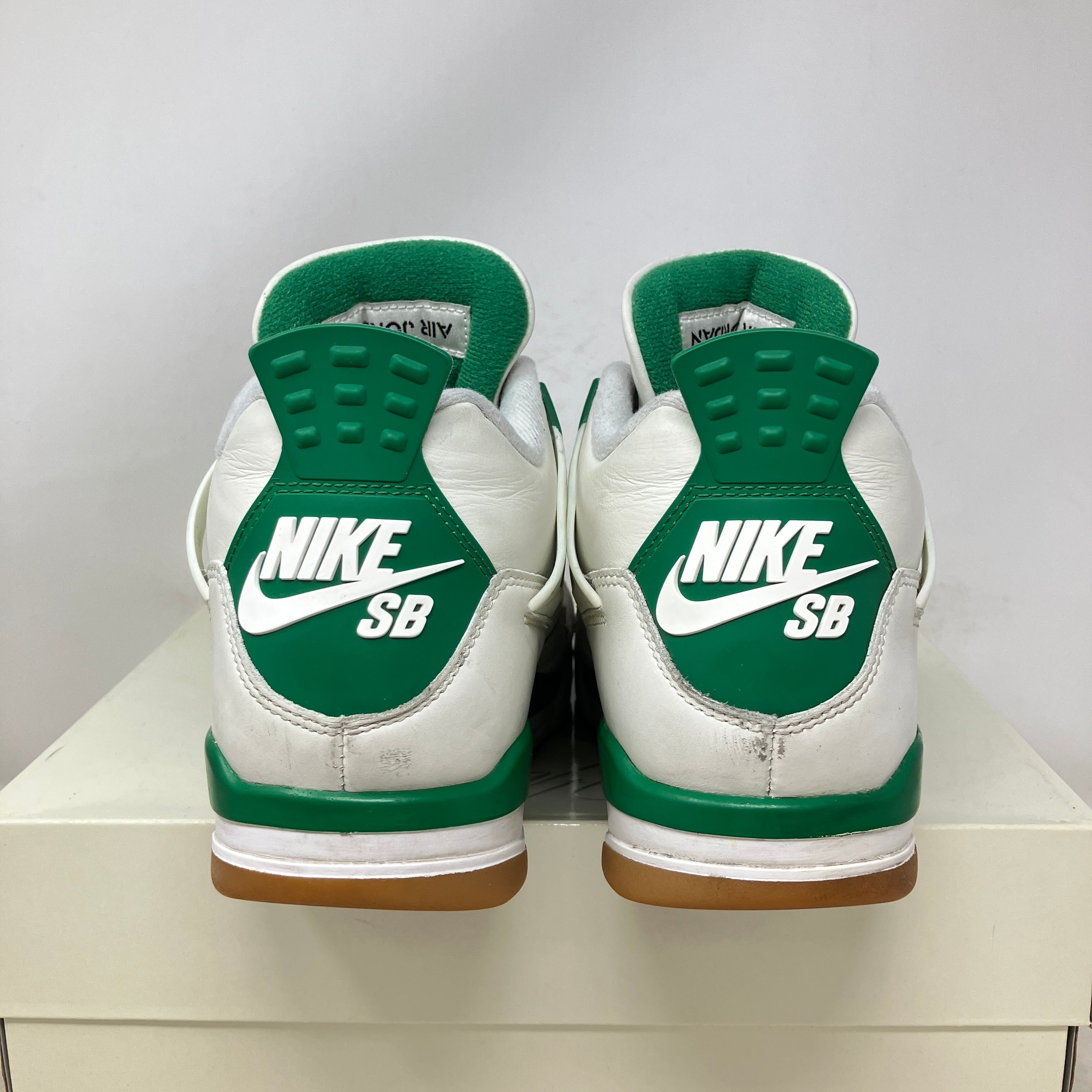 Jordan 4 Retro SB Pine Green