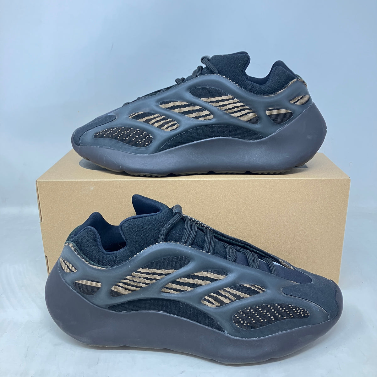 adidas Yeezy 700 V3 Clay Brown