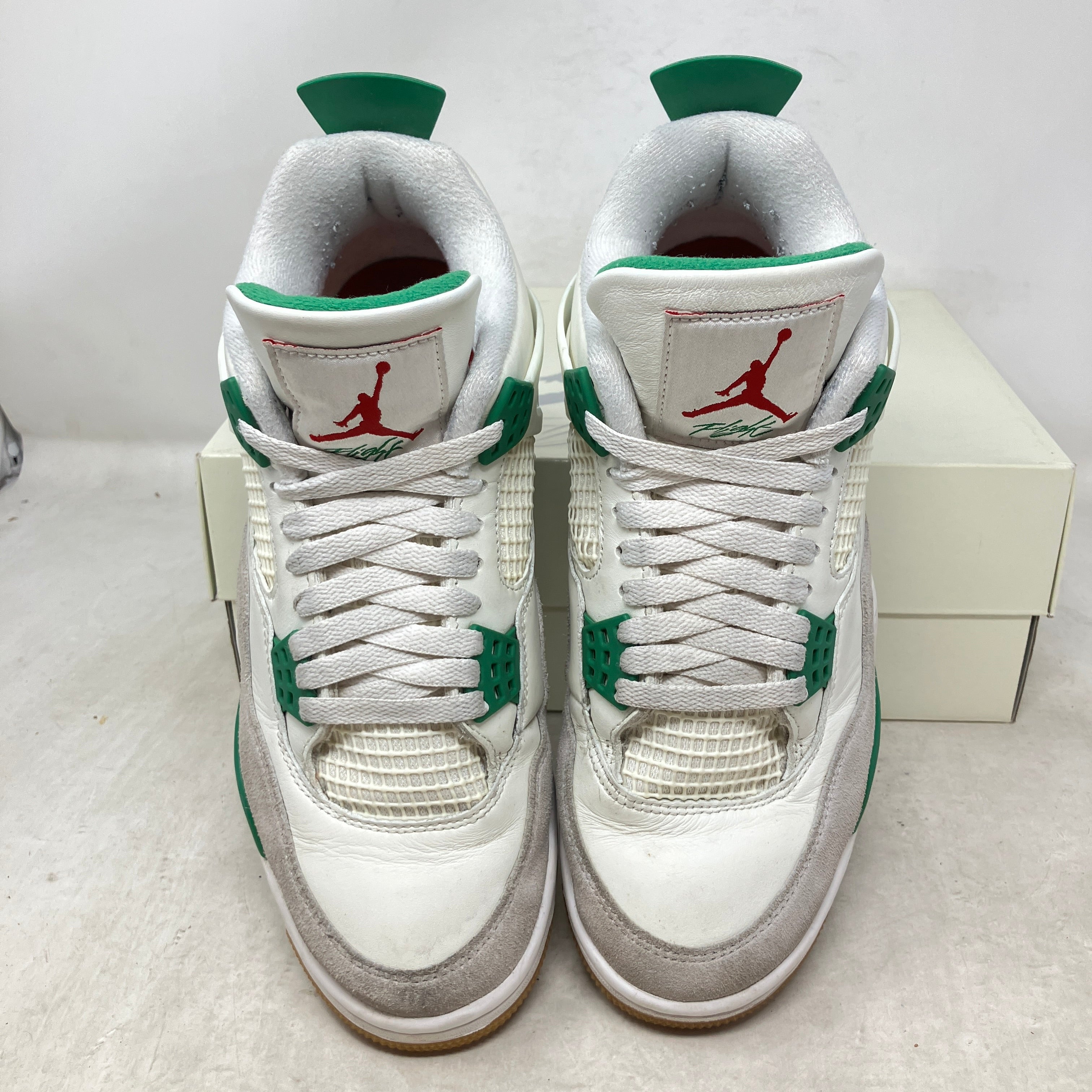 Jordan 4 Retro SB Pine Green