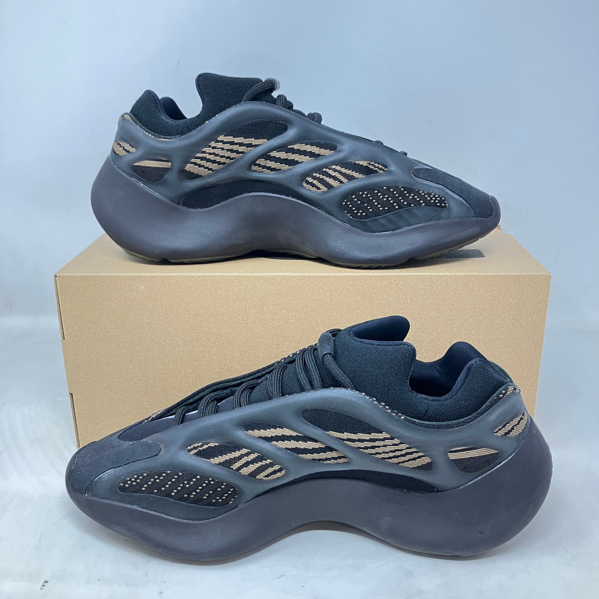 adidas Yeezy 700 V3 Clay Brown
