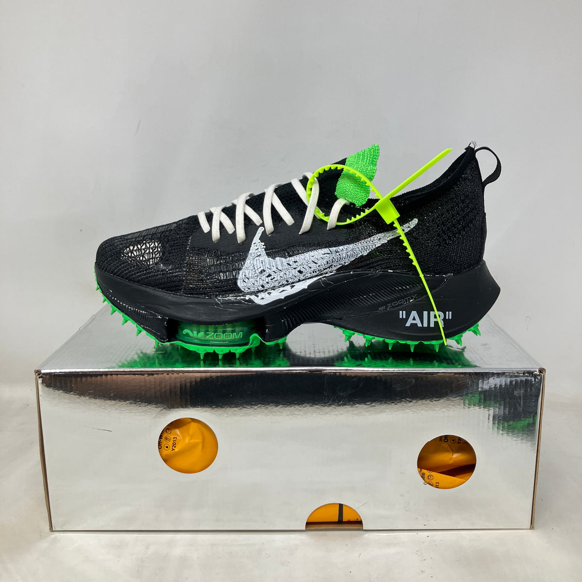 Nike Air Zoom Tempo Next% Flyknit Off-White Black Scream Green