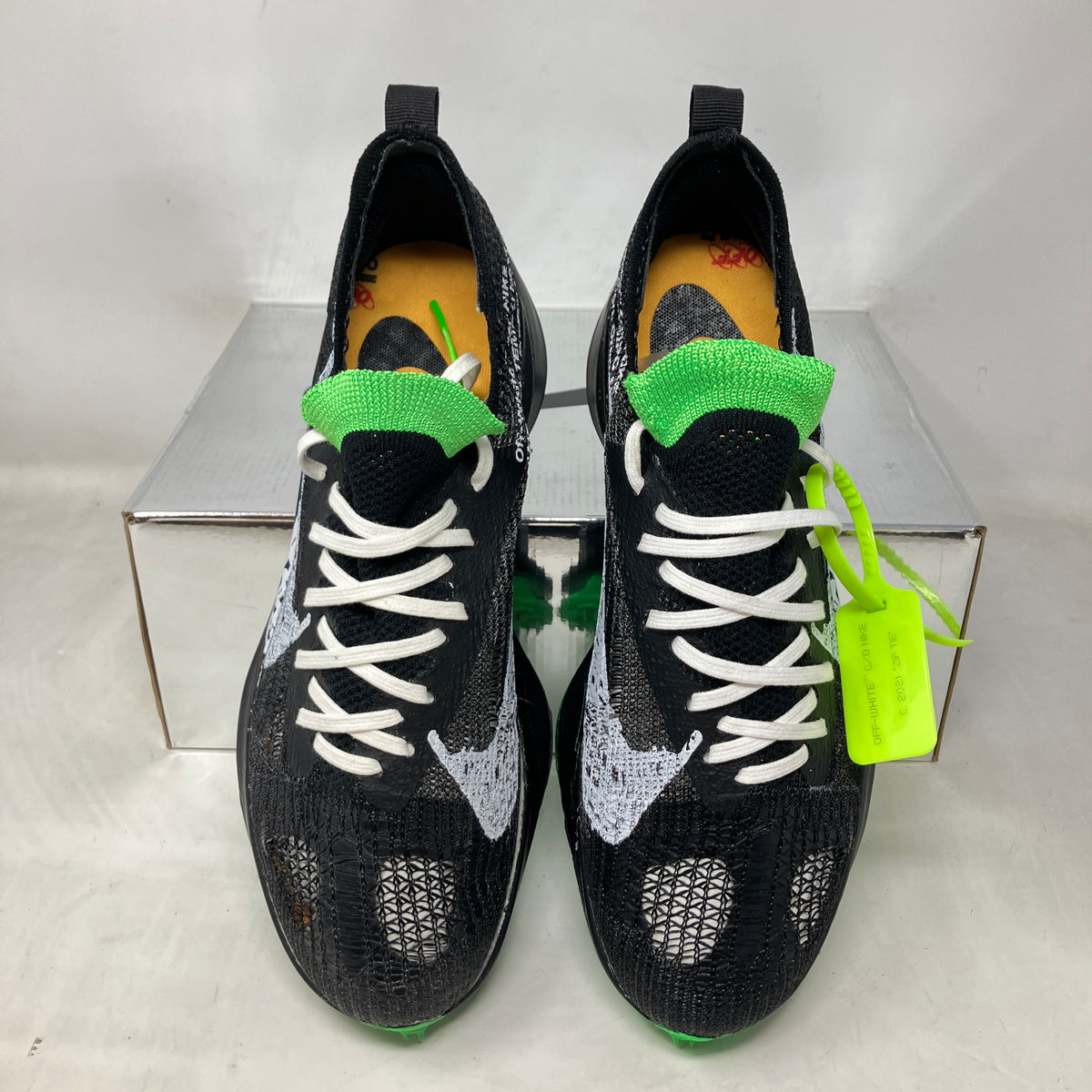 Nike Air Zoom Tempo Next% Flyknit Off-White Black Scream Green