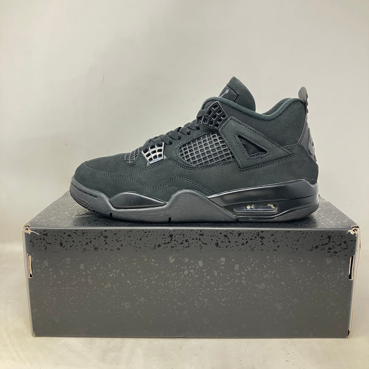 Jordan 4 Retro Black Cat (2025)