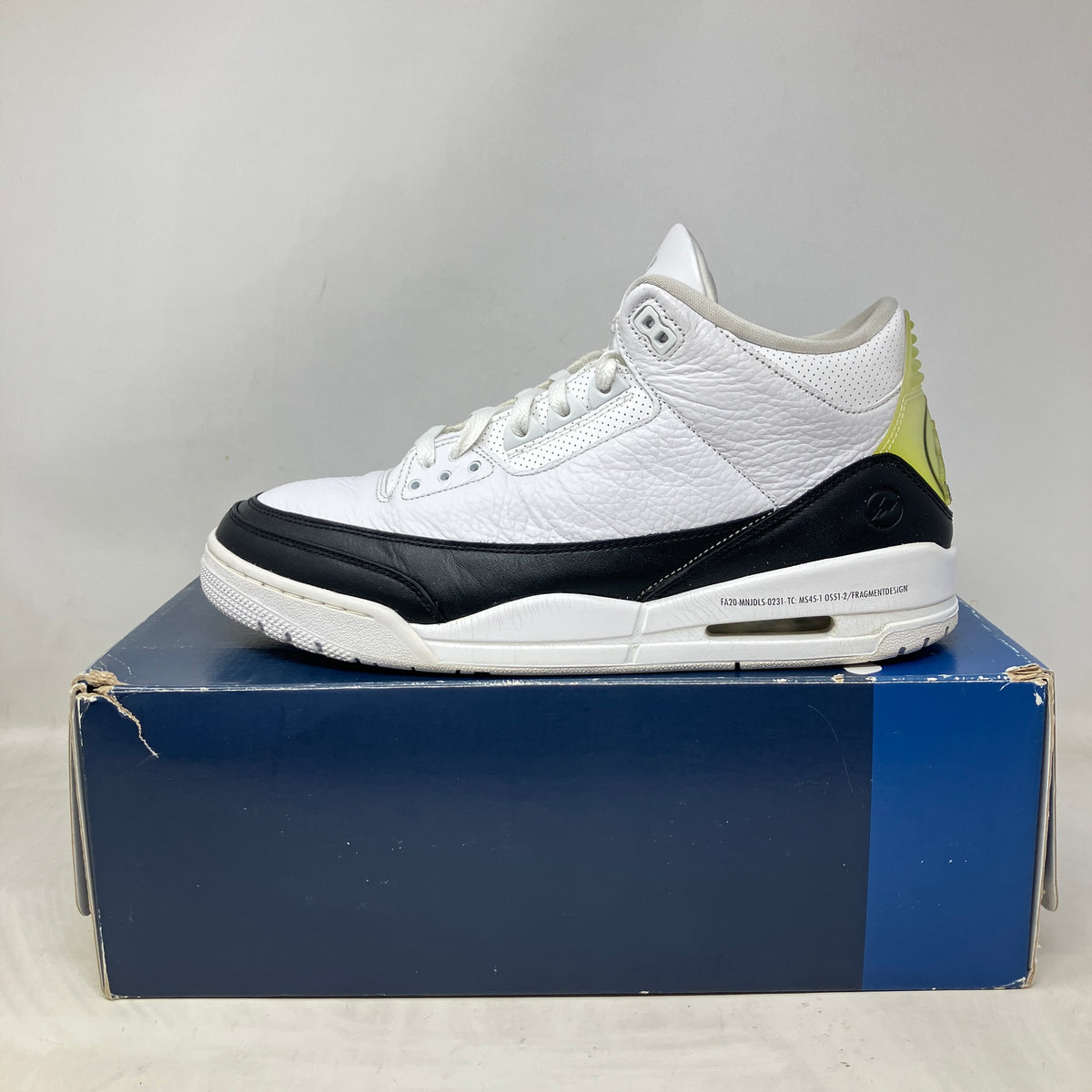 Jordan 3 Retro Fragment