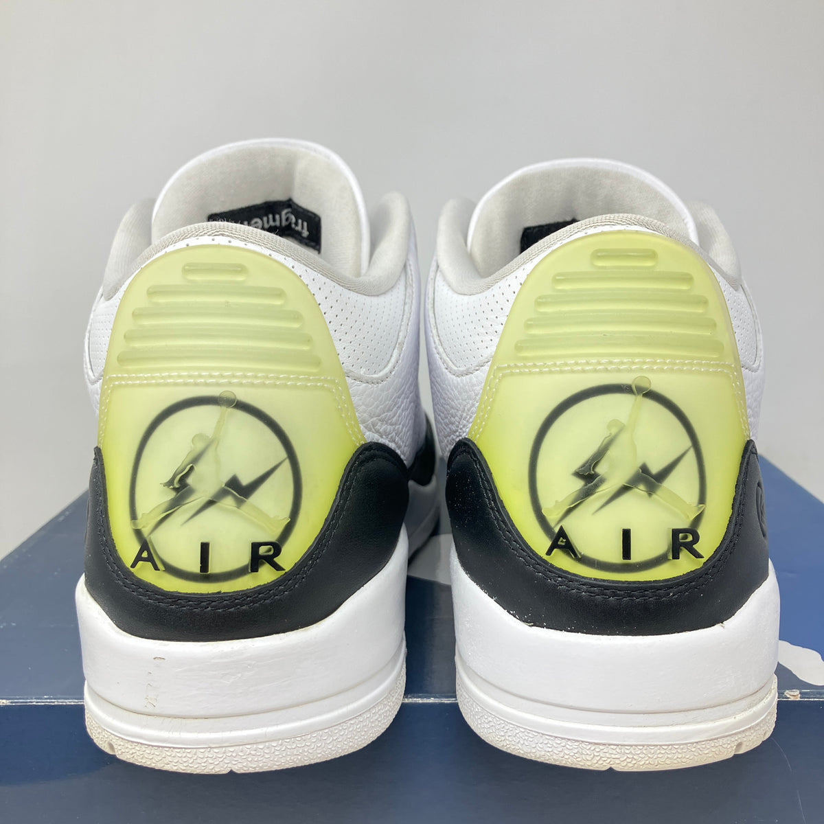 Jordan 3 Retro Fragment