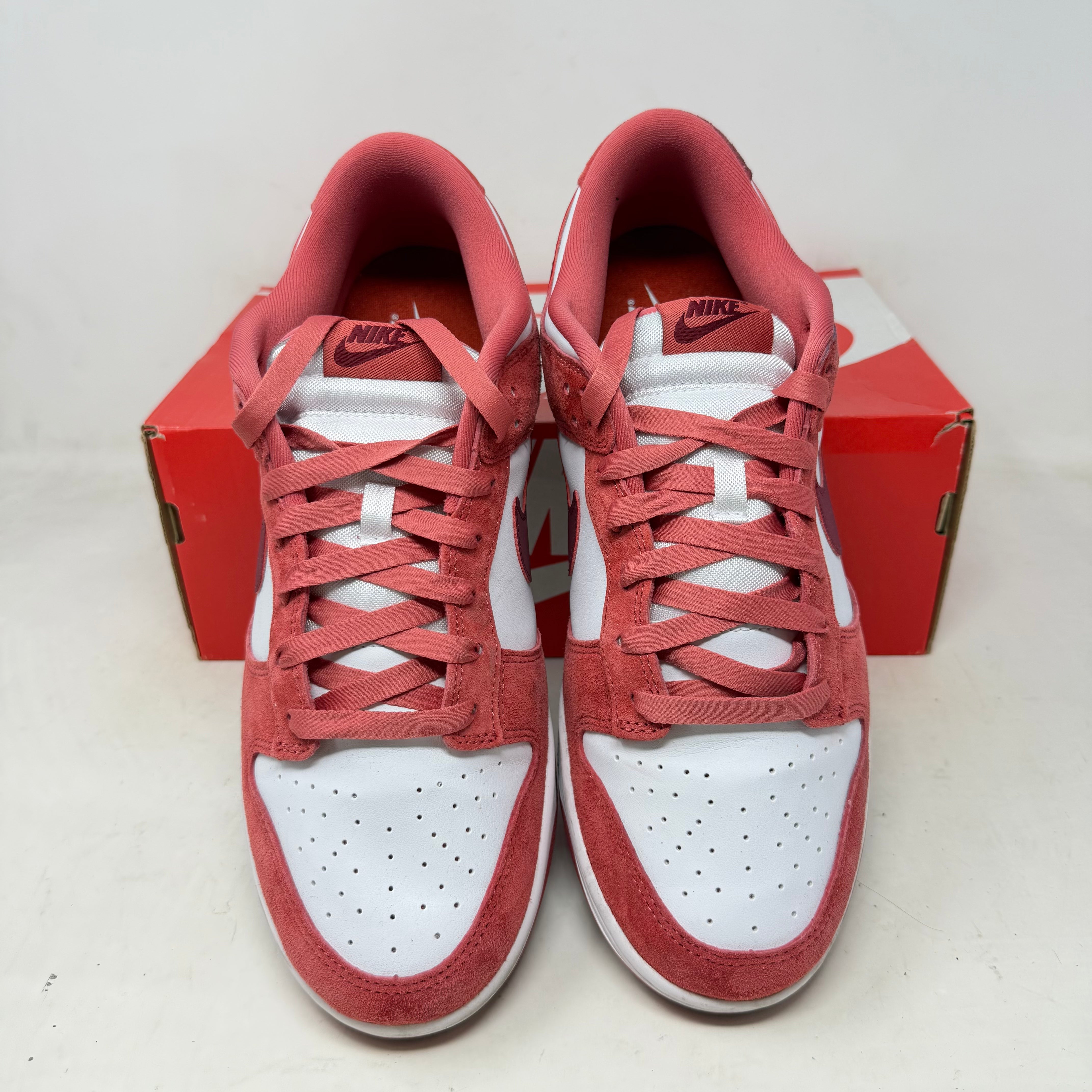 Nike Dunk Low Valentine's Day (2024) (Women's)