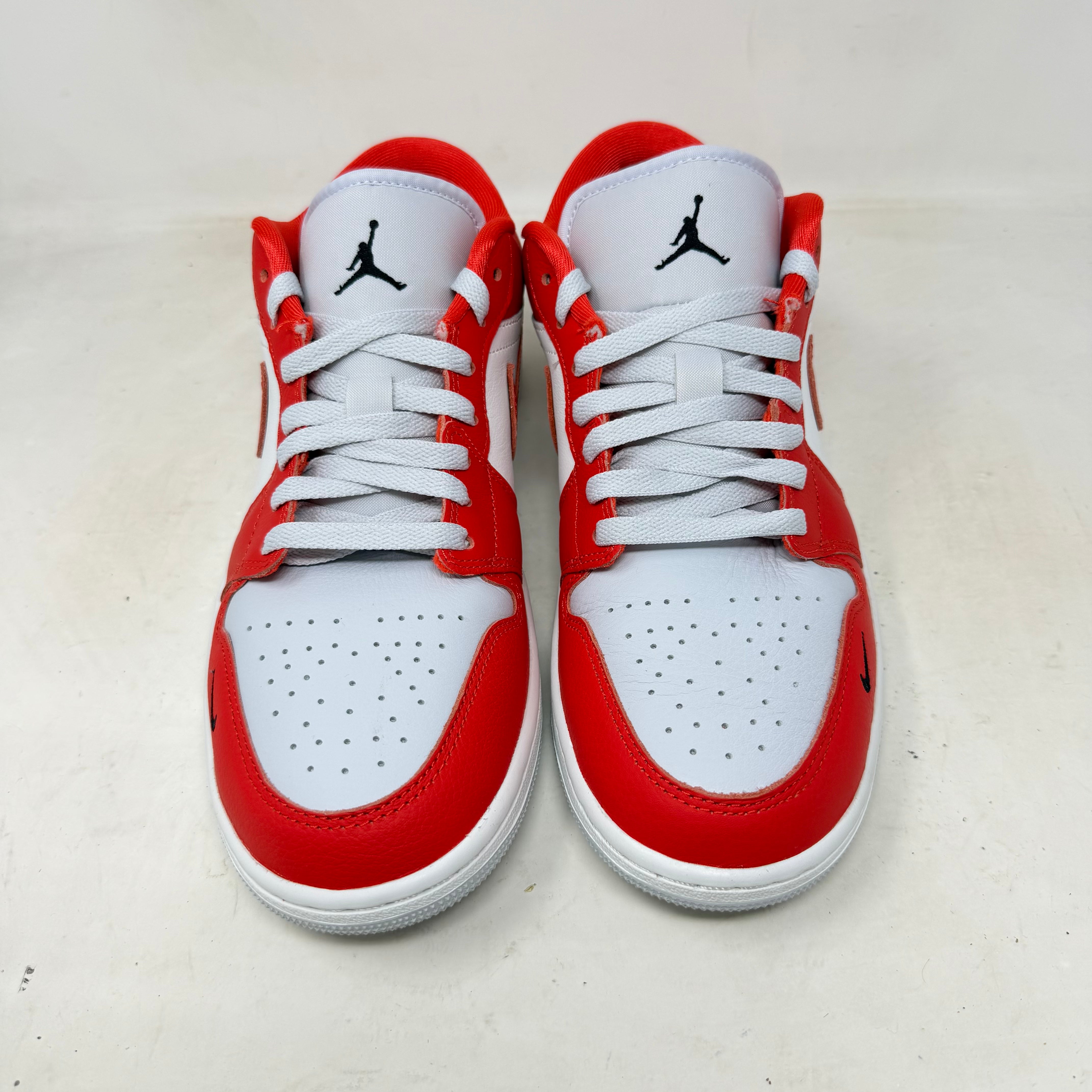 Jordan 1 Low SE Chile Red