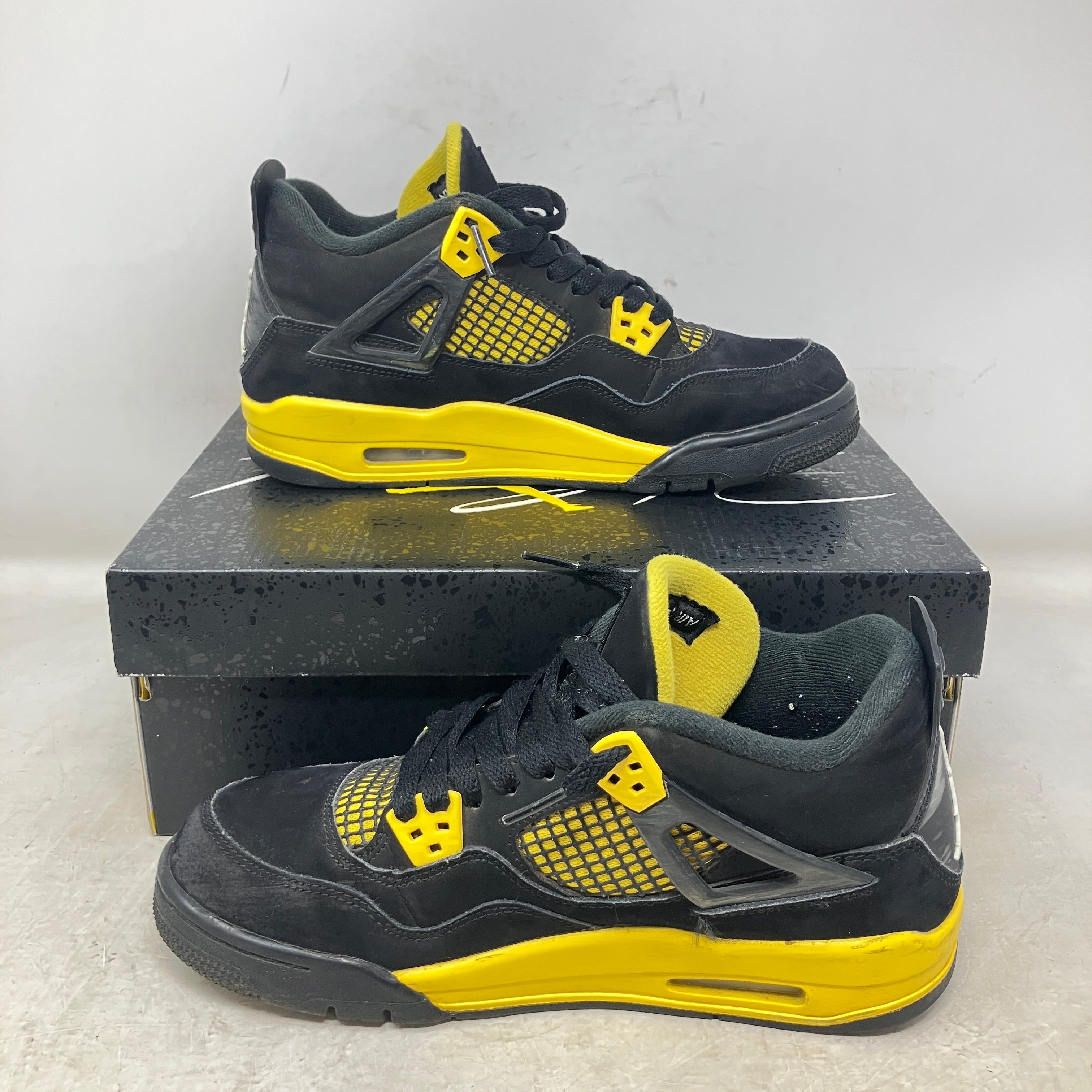 Jordan 4 Retro Thunder (2023) (GS)