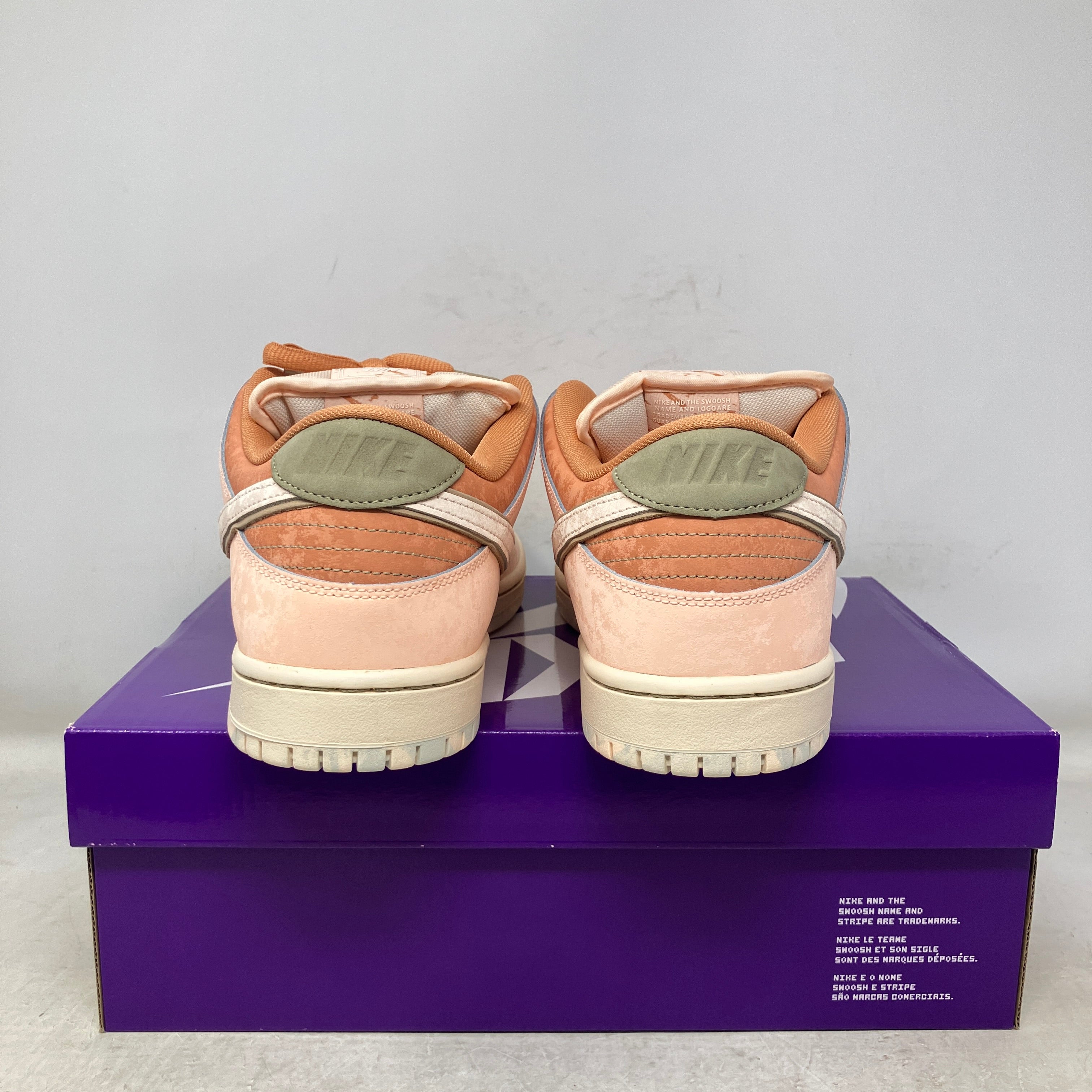 Nike SB Dunk Low Trocadéro Gardens