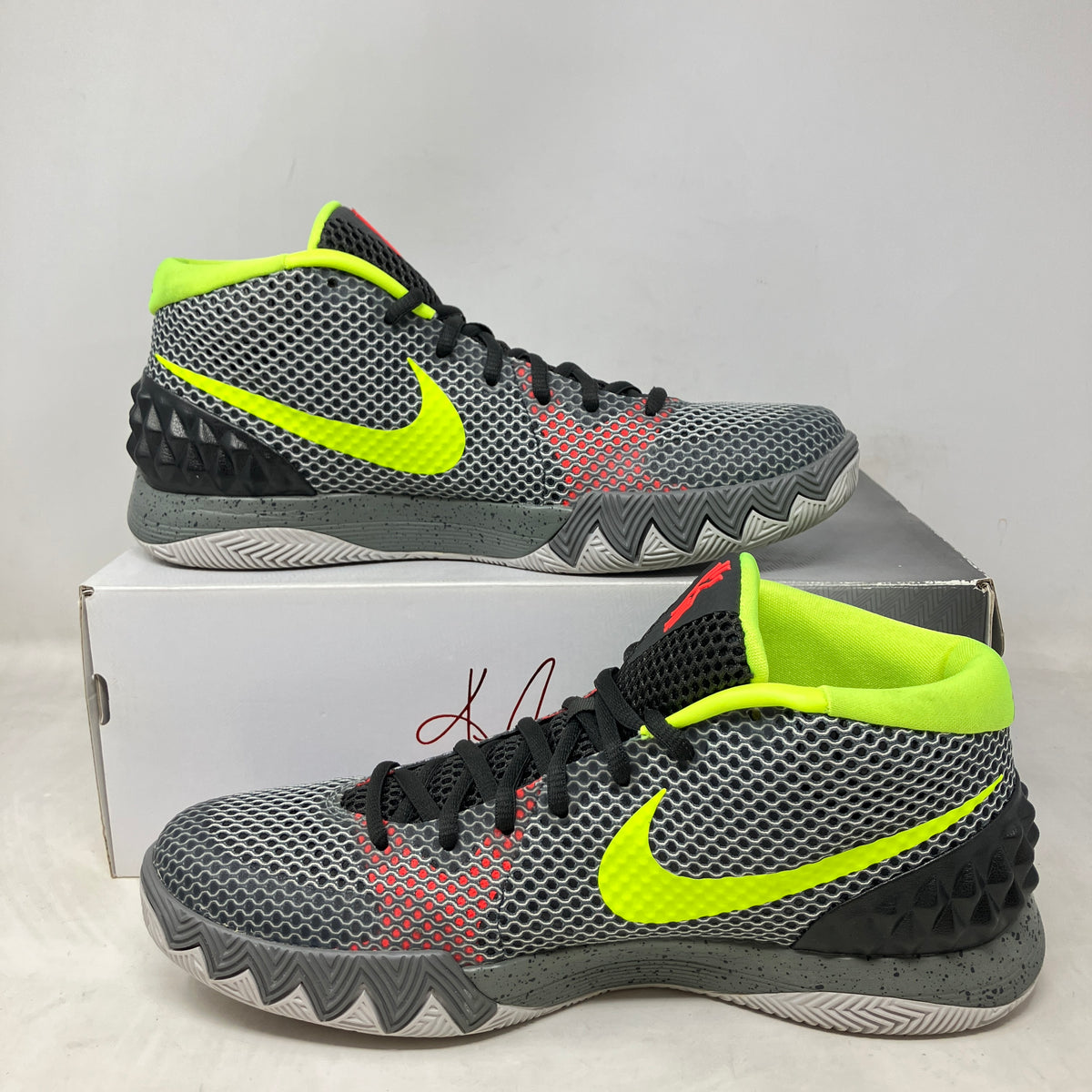 Nike Kyrie 1 The Dungeon