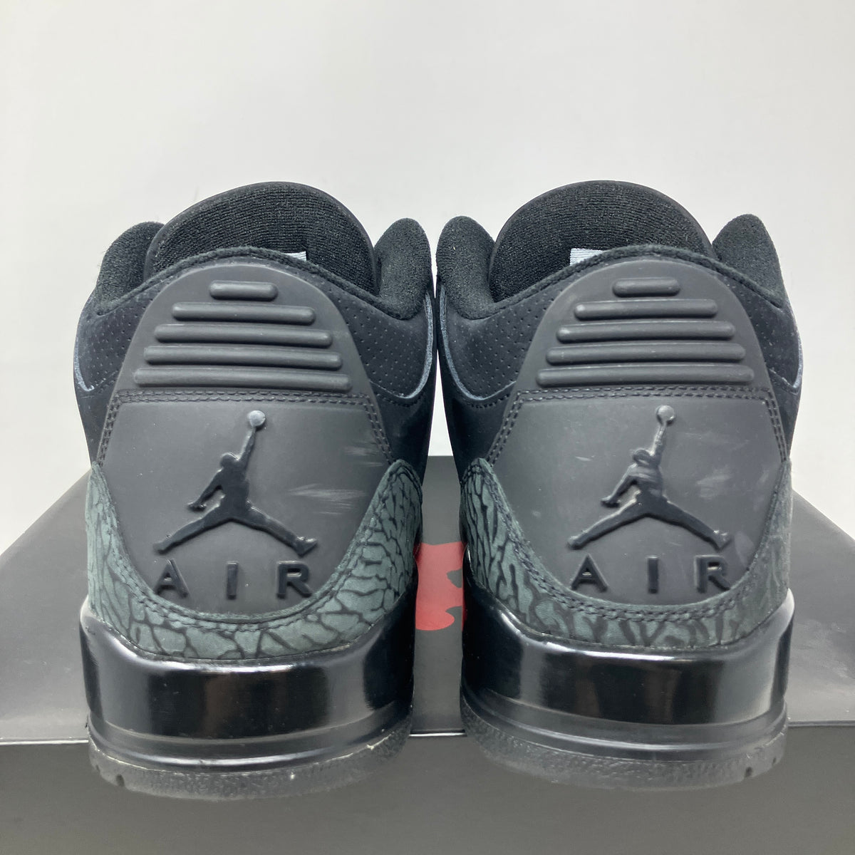 Jordan 3 Retro Black Cat (2025)