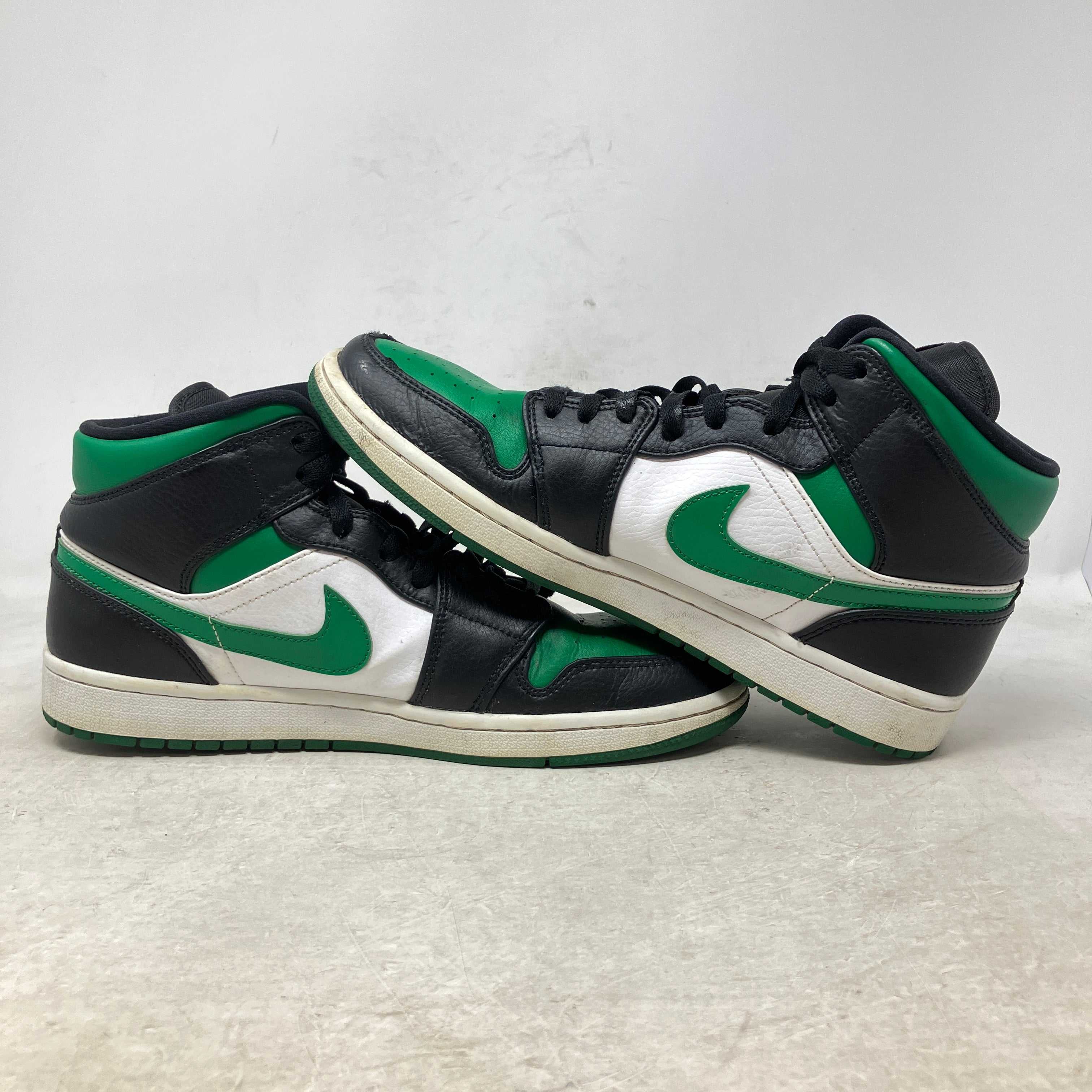 Jordan 1 Mid Green Toe
