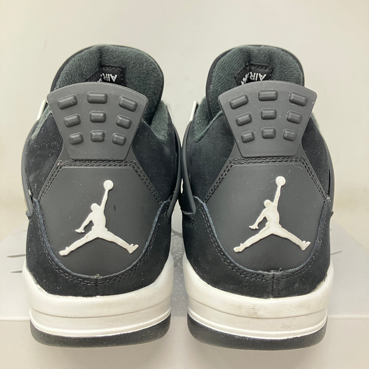 Jordan 4 Retro White Thunder (GS)