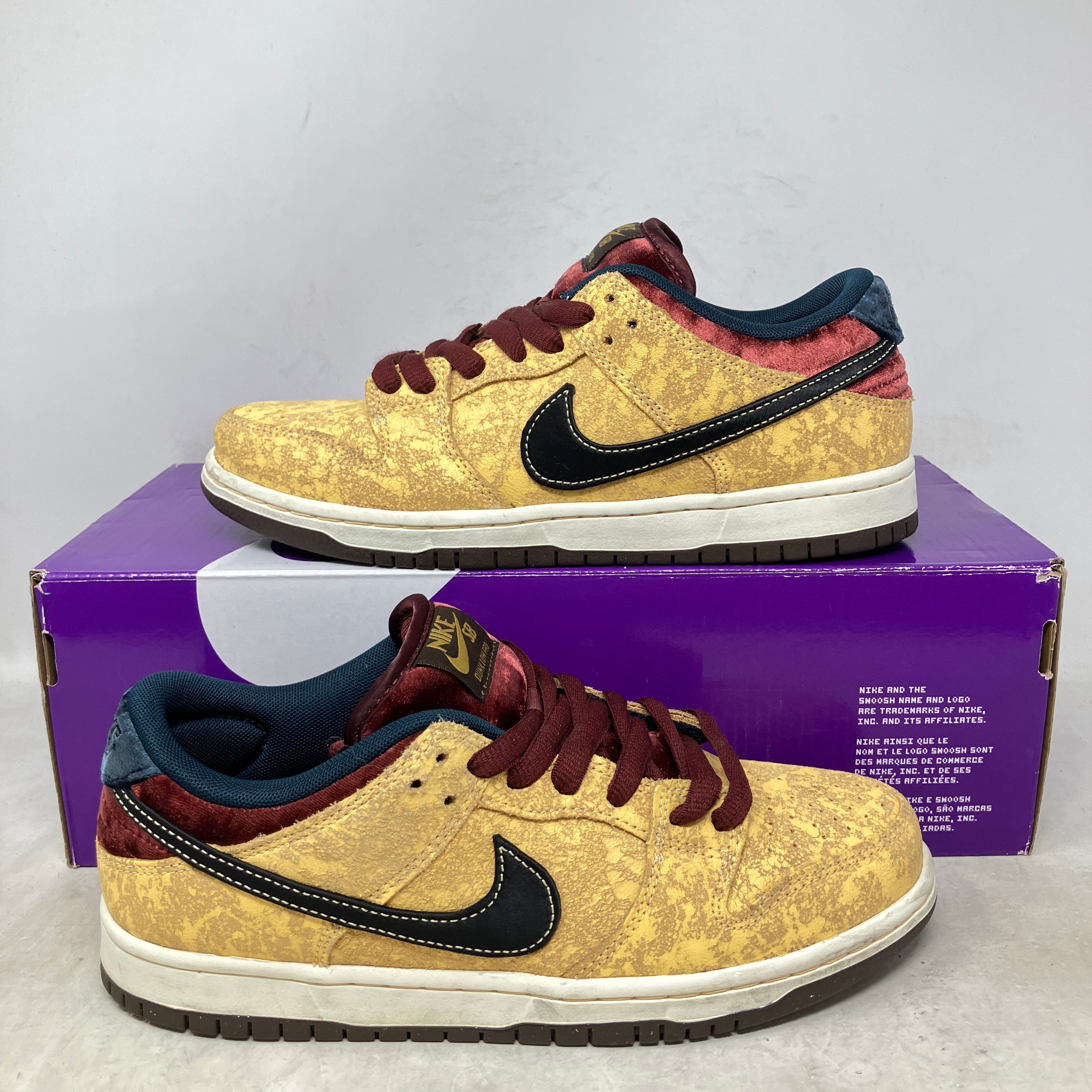 Nike SB Dunk Low City of Cinema