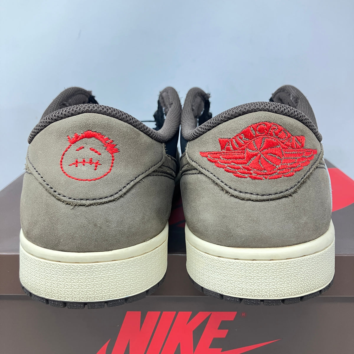 Jordan 1 Retro Low OG SP Travis Scott Mocha