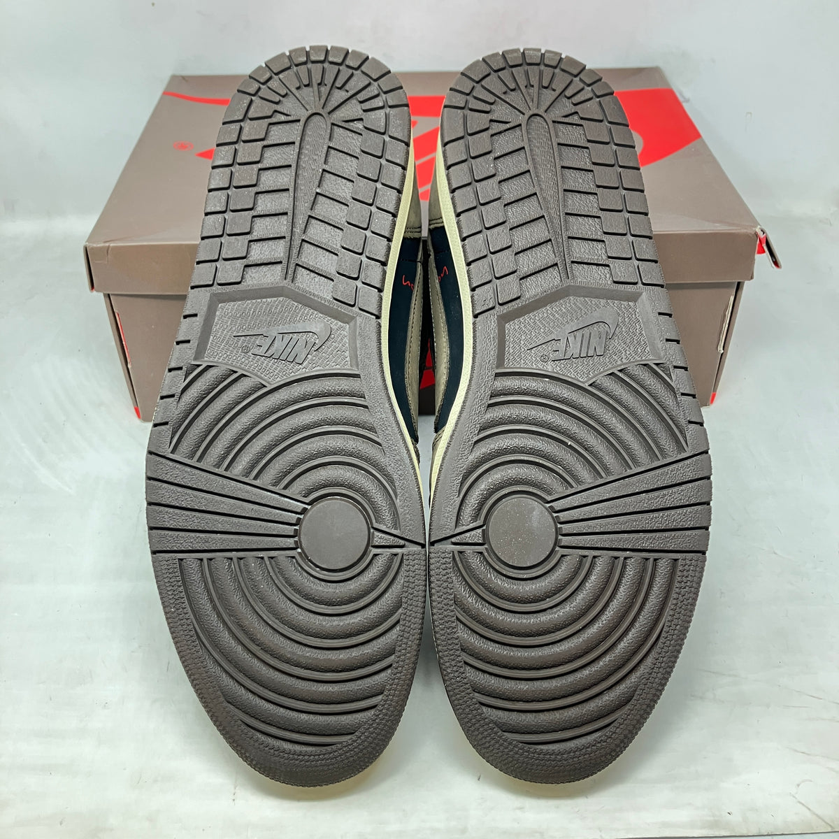 Jordan 1 Retro Low OG SP Travis Scott Mocha
