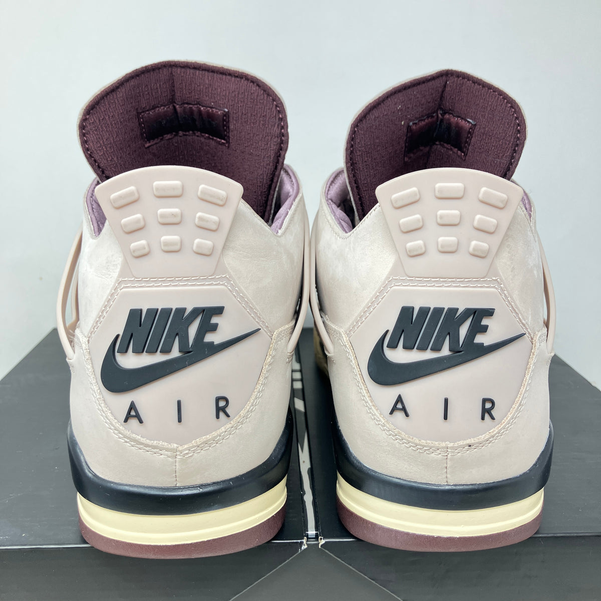Jordan 4 Retro OG SP A Ma Maniére While You Were Sleeping (Women's)