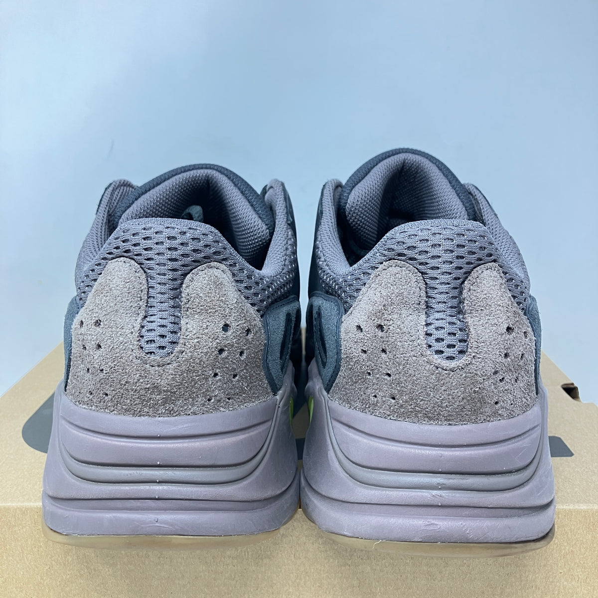 adidas Yeezy Boost 700 Mauve