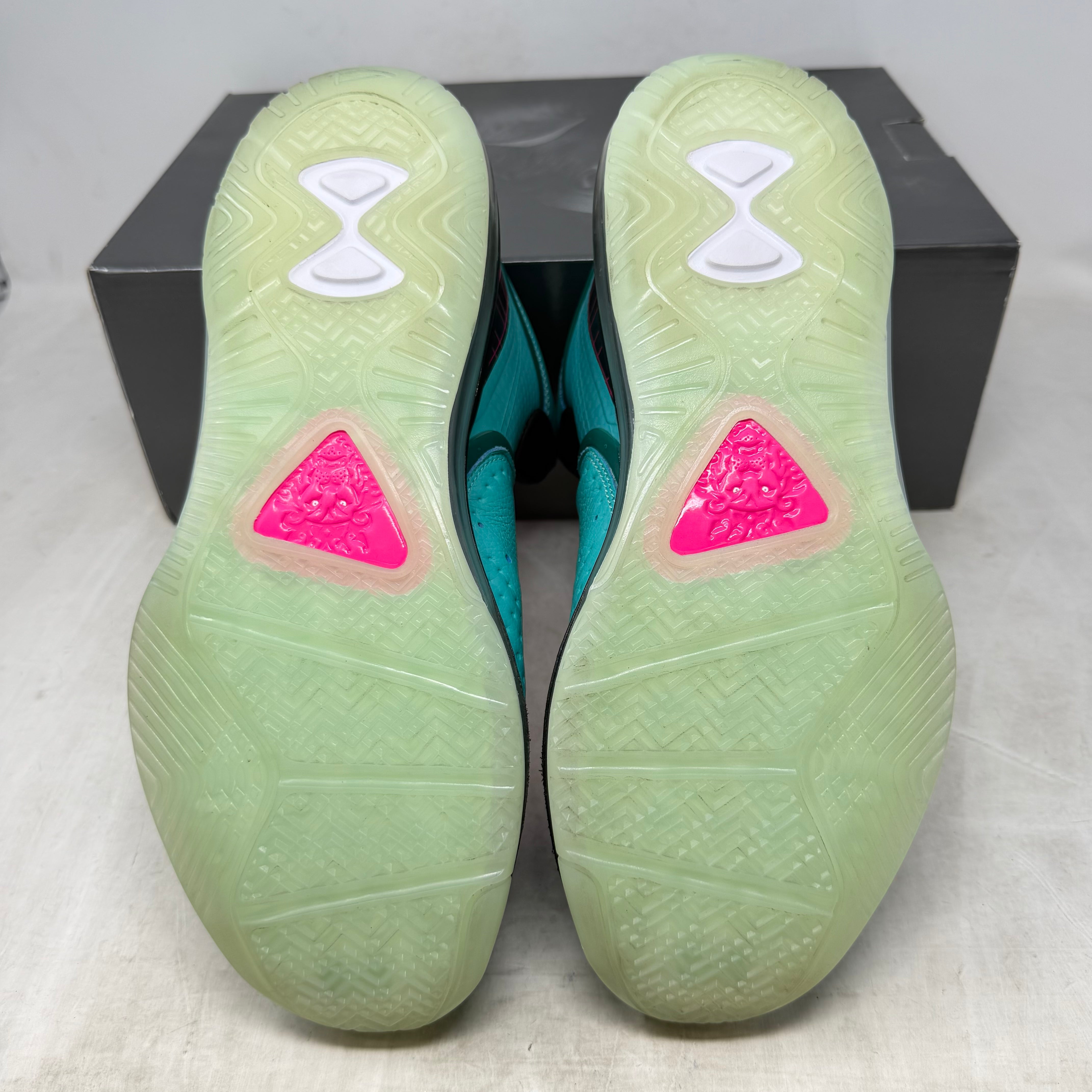 Nike LeBron 8 South Beach (2021)