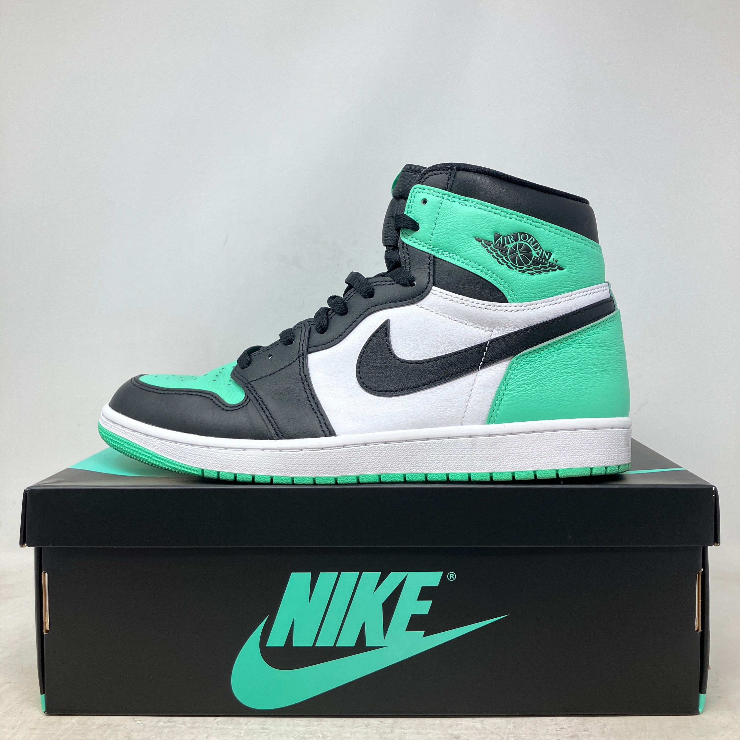 Jordan 1 Retro High OG Green Glow