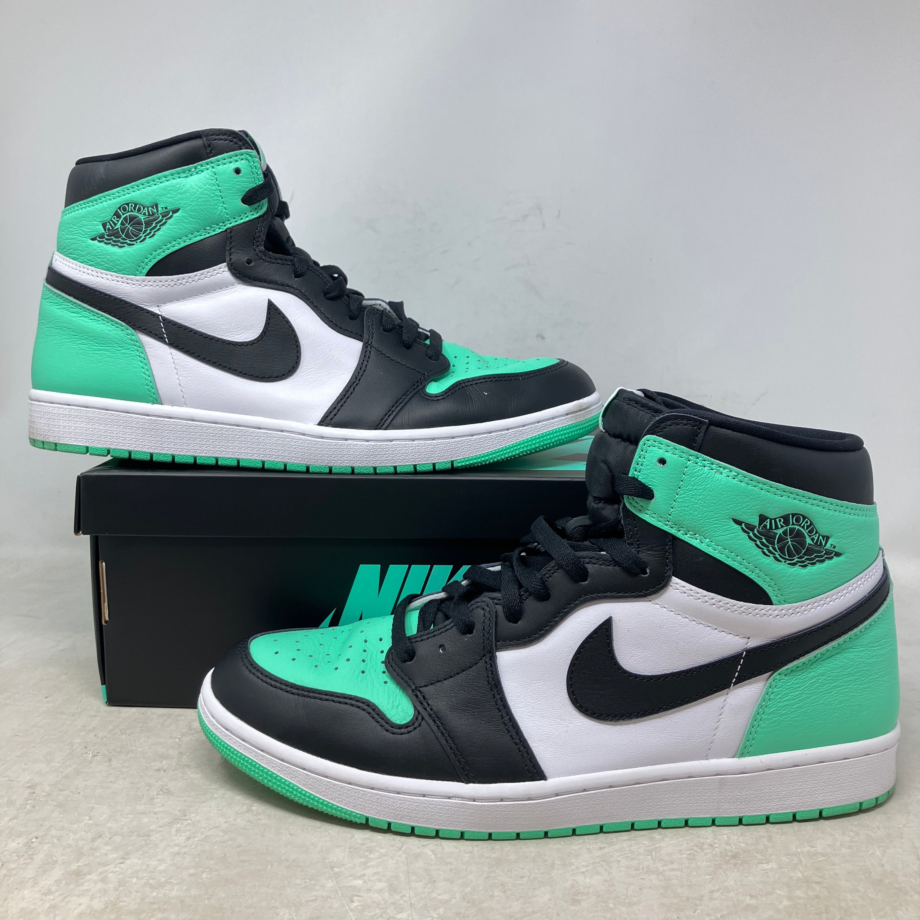 Jordan 1 Retro High OG Green Glow