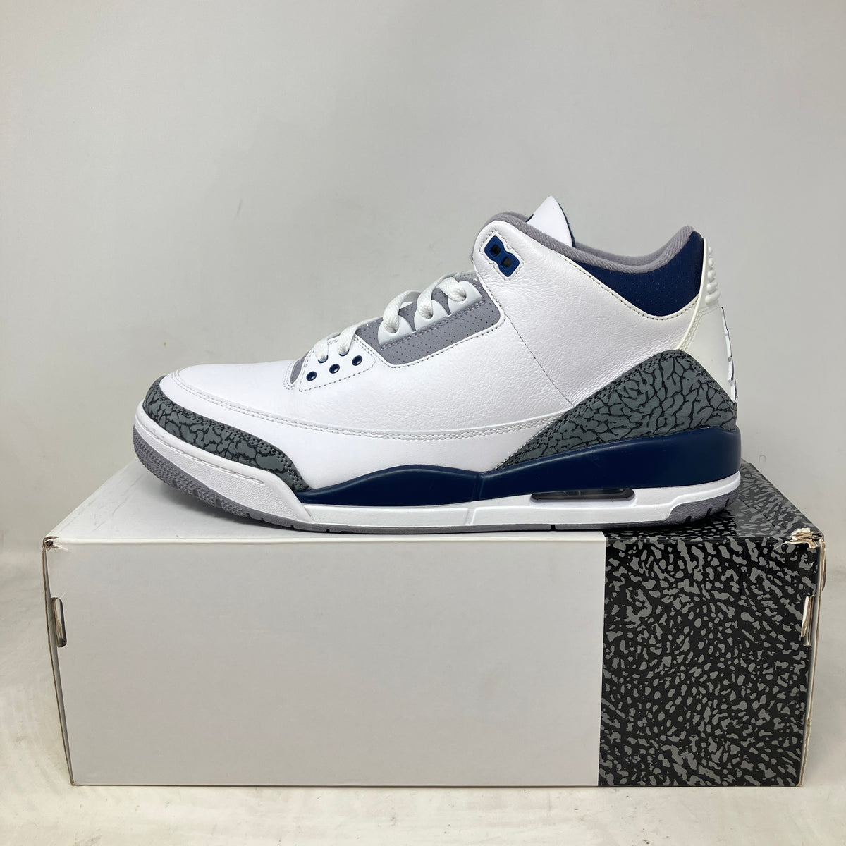 Jordan 3 Retro Midnight Navy