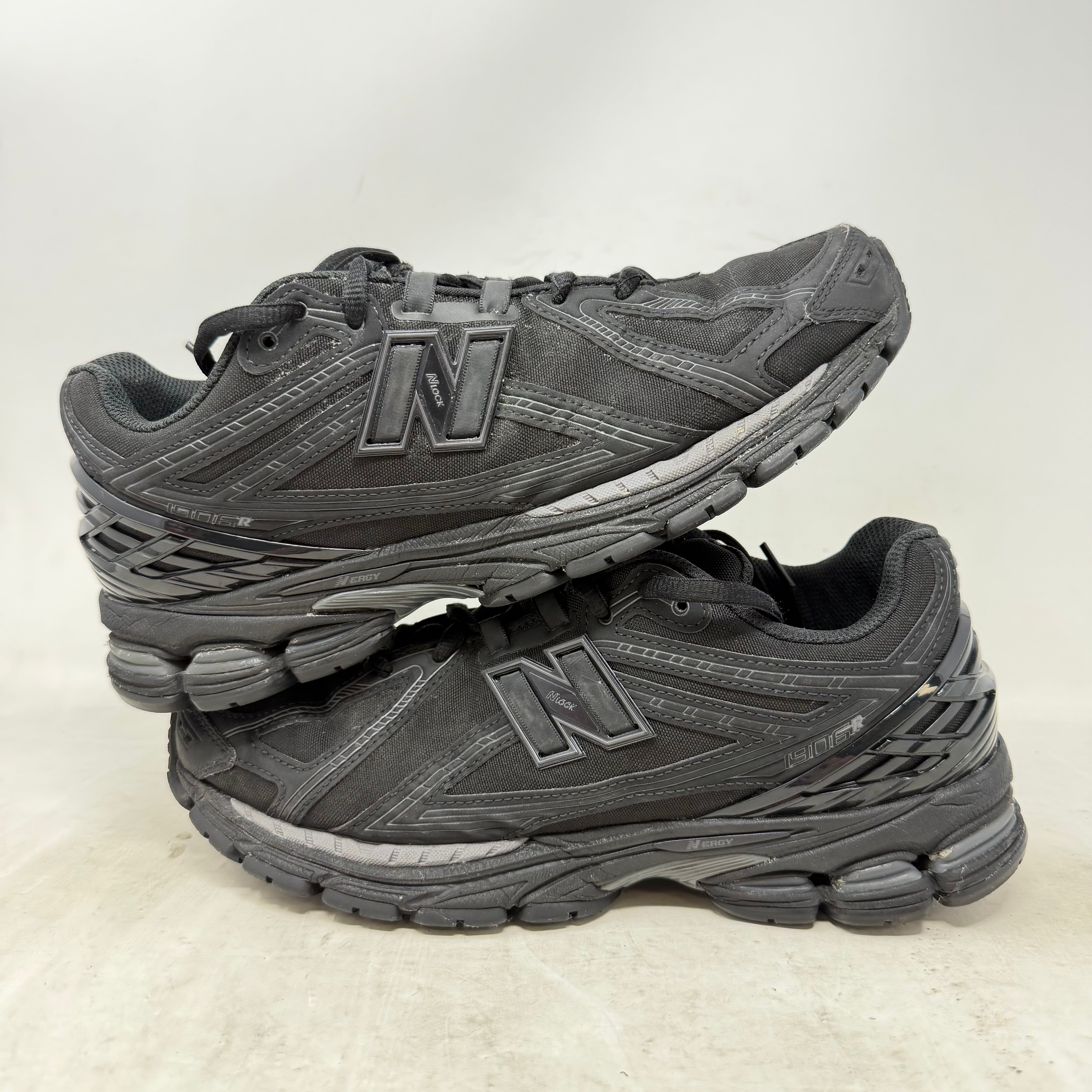 New Balance 1906R Triple Black