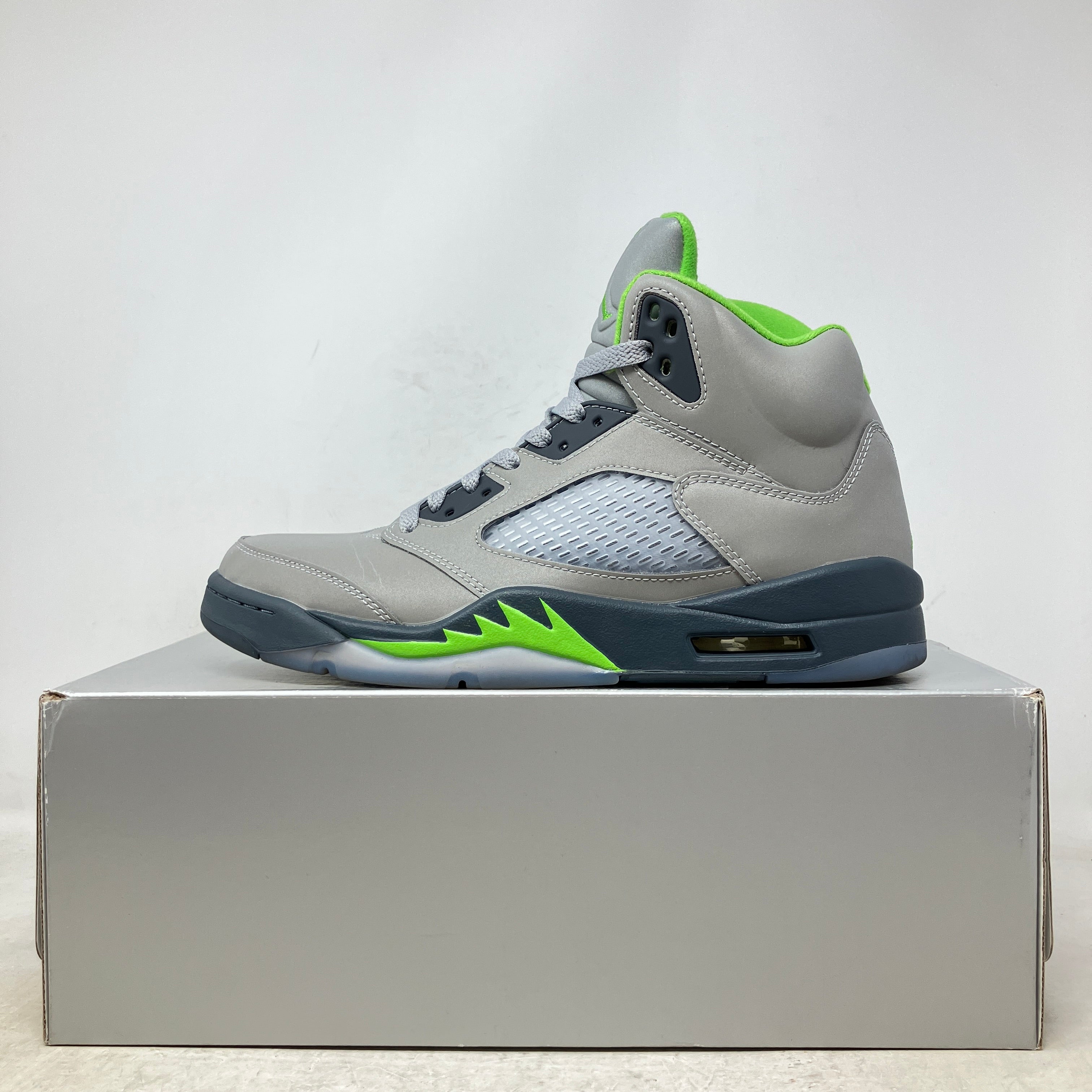 Jordan 5 Retro Green Bean (2022)
