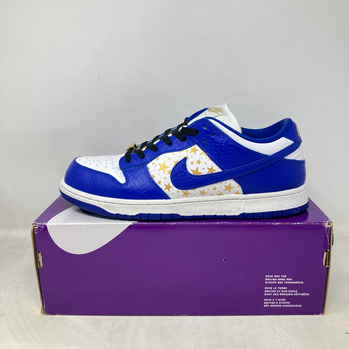 Nike SB Dunk Low Supreme Stars Hyper Royal (2021)