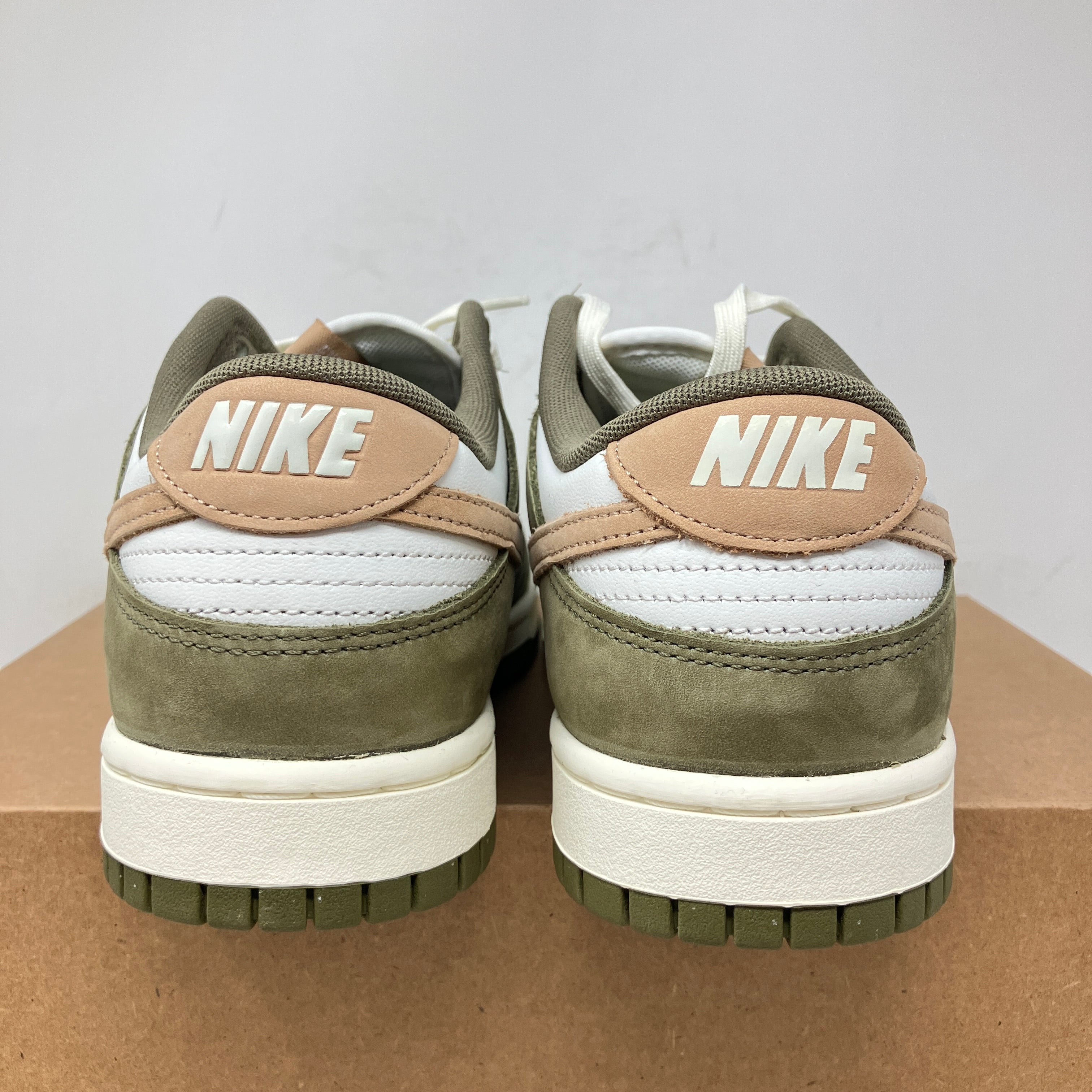 Nike Dunk Low Premium Medium Olive Hemp