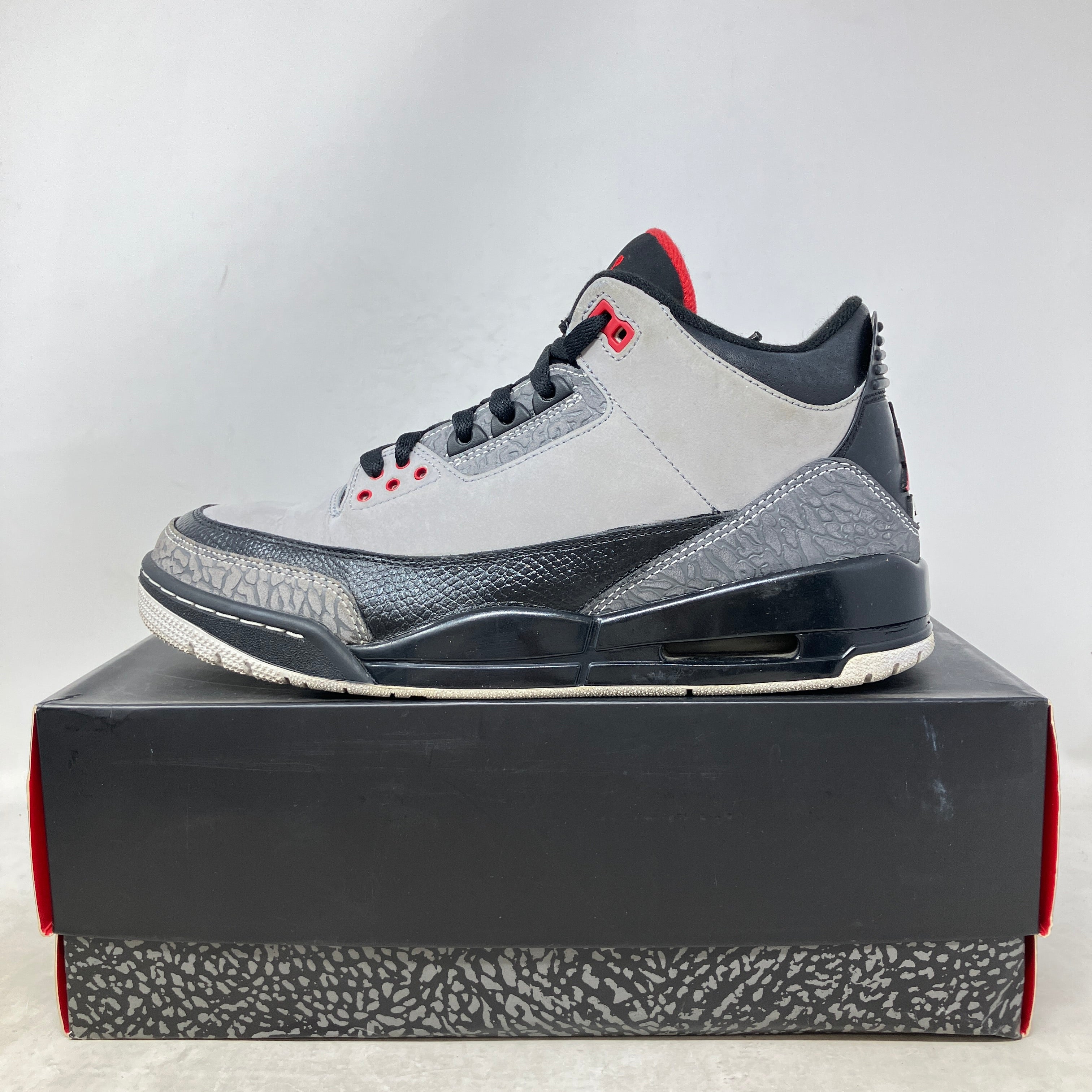 Jordan 3 Retro Stealth