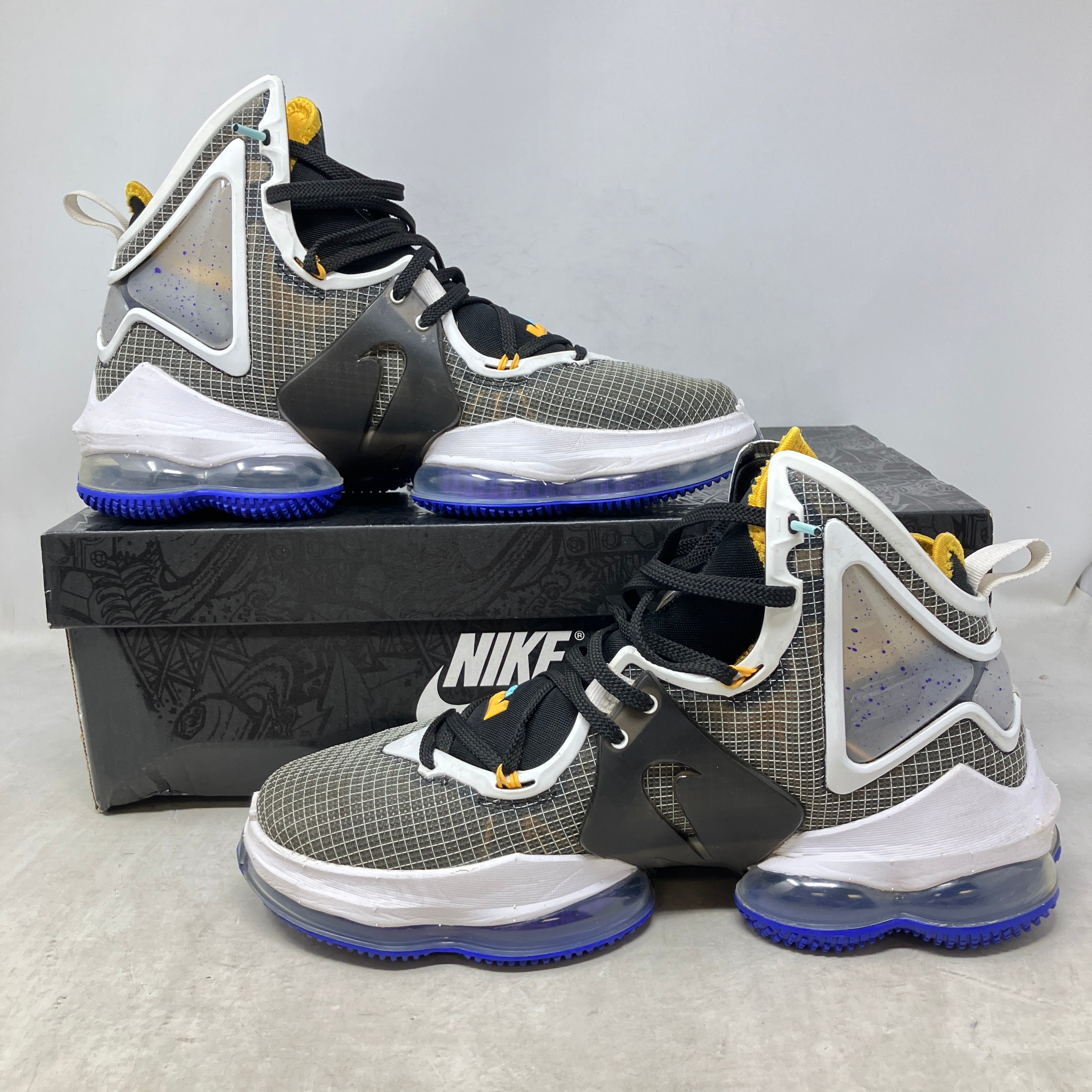 Nike LeBron 19 Hardwood Classic