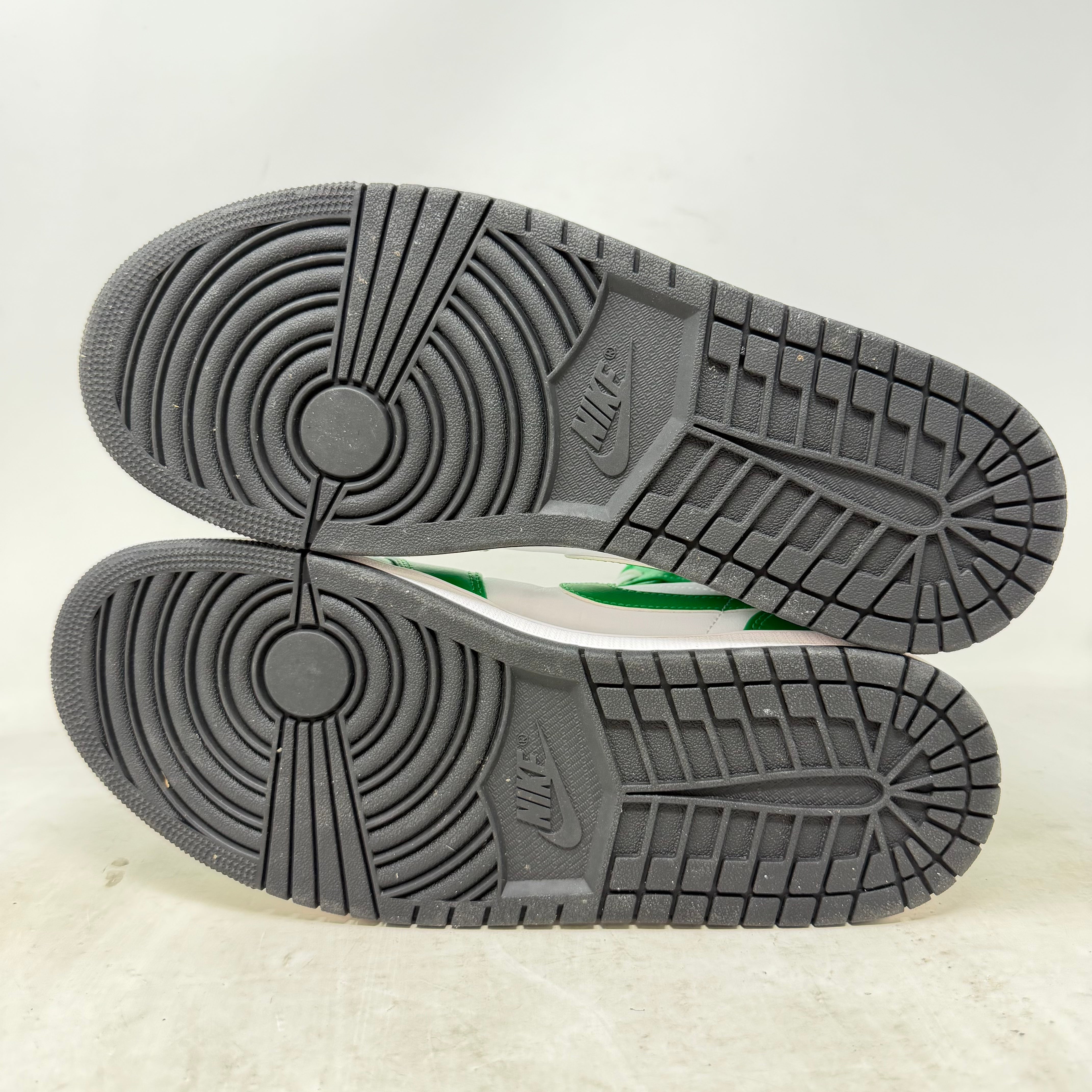Jordan 1 Mid Lucky Green