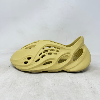 adidas Yeezy Foam RNNR Sulfur