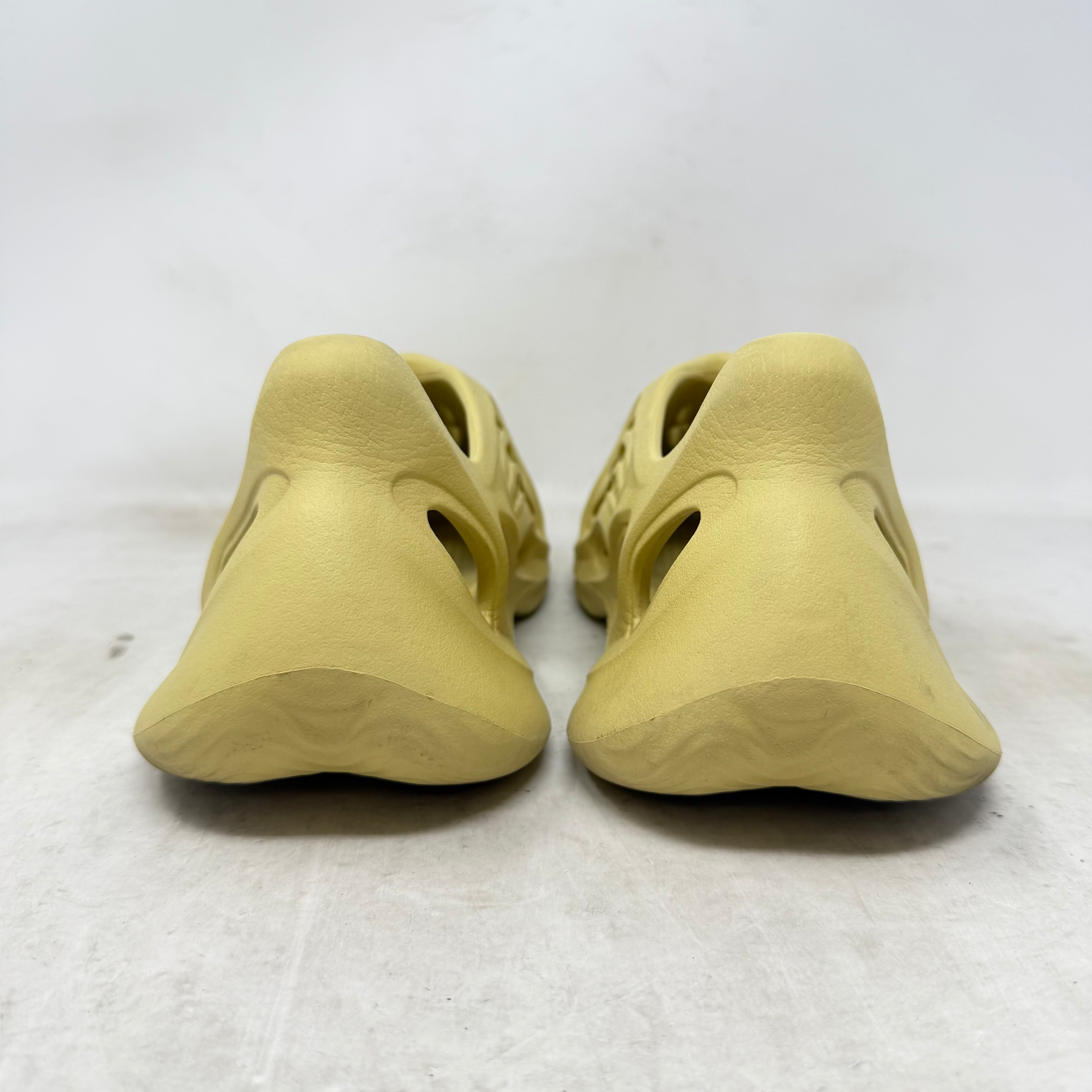 adidas Yeezy Foam RNNR Sulfur
