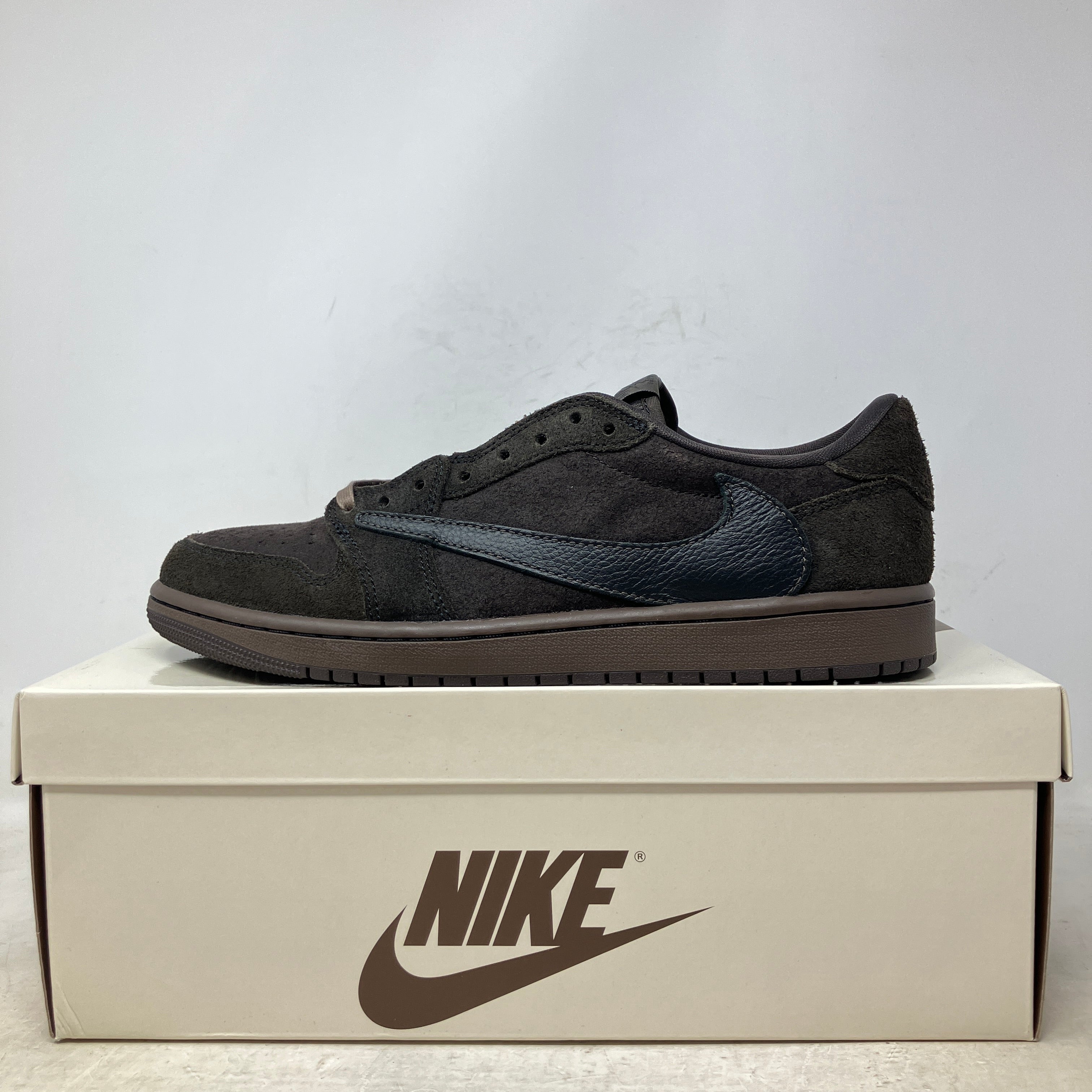 Jordan 1 Retro Low OG SP Travis Scott Velvet Brown