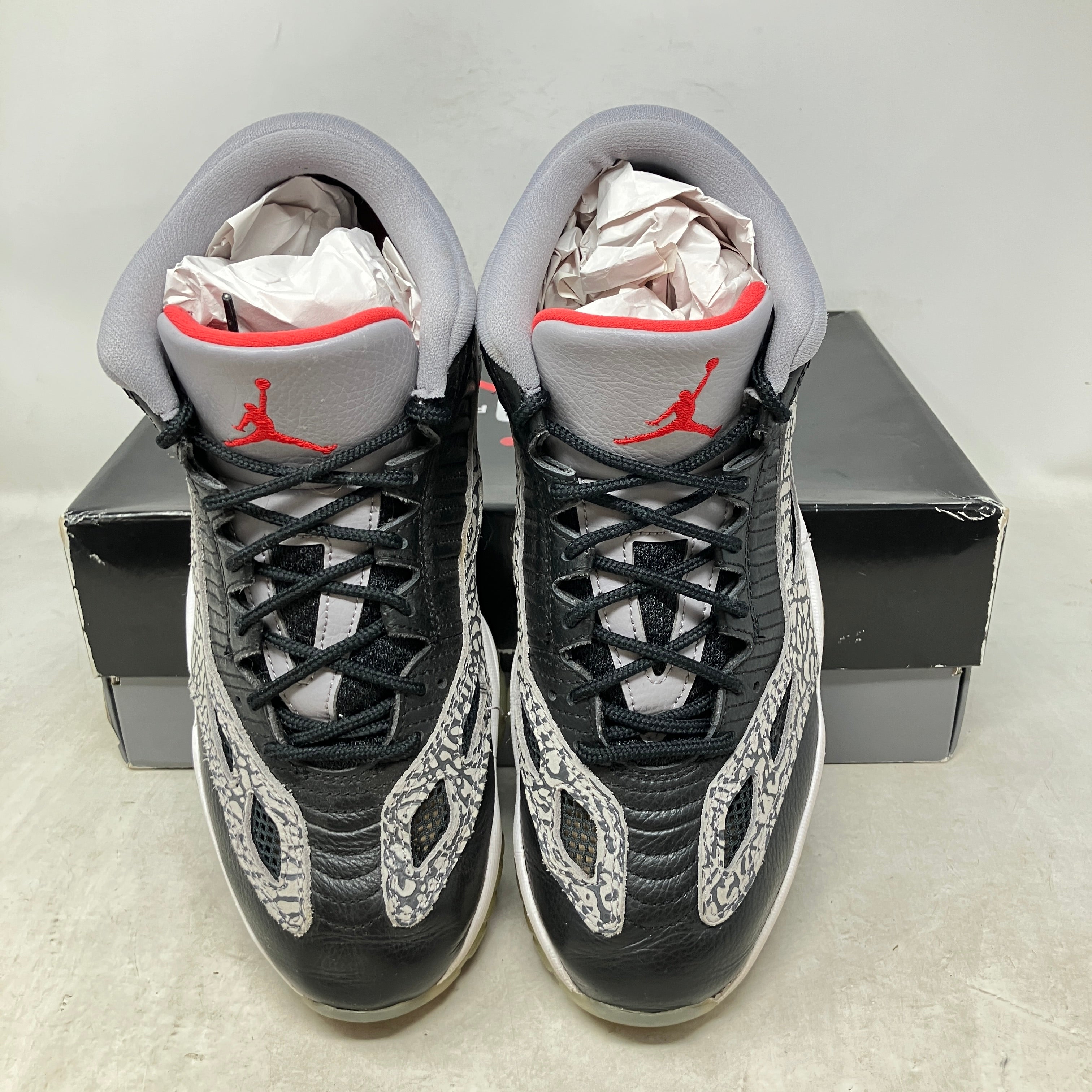 Jordan 11 Retro Low IE Black Cement